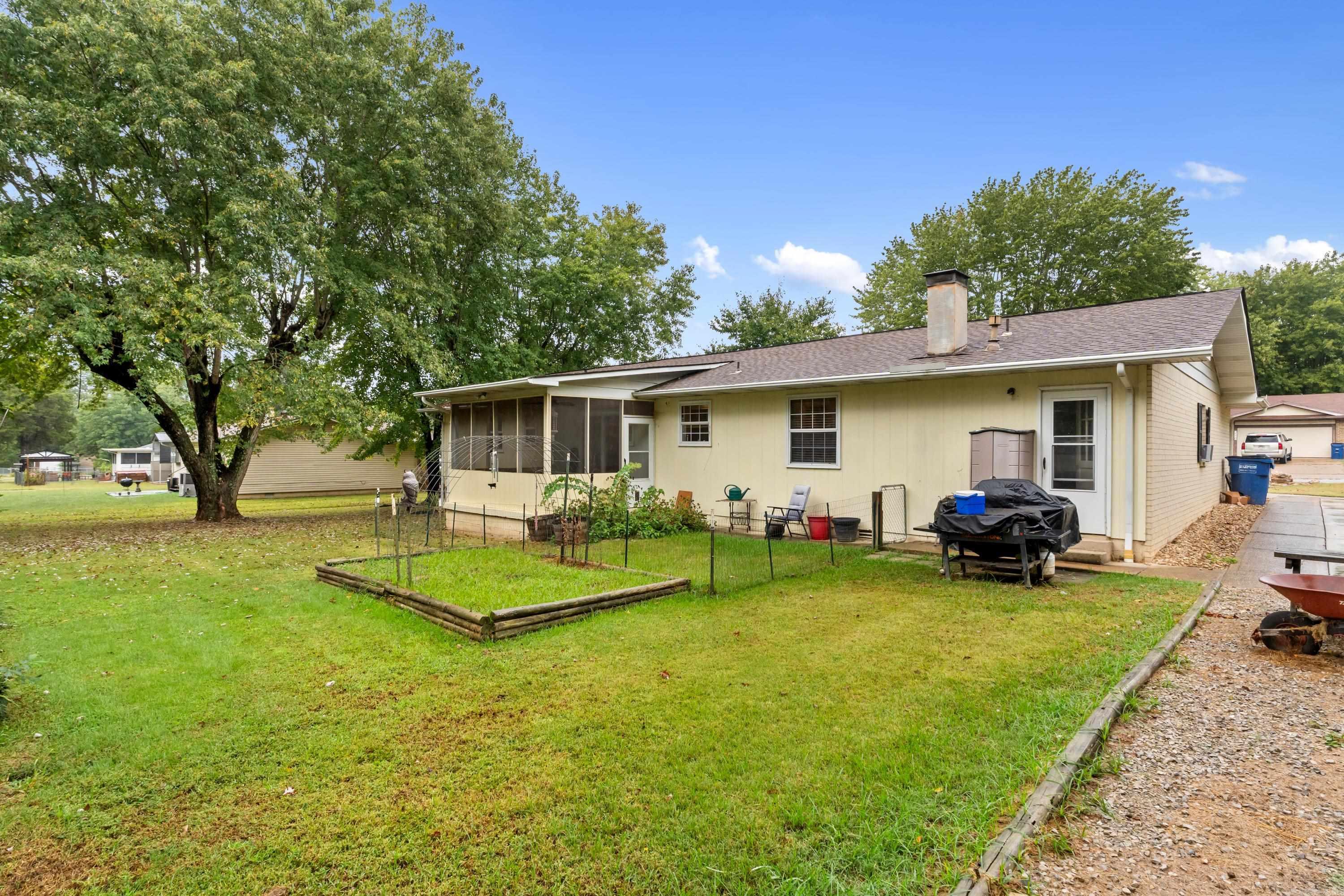 209 Parkview Drive  Mountain Home, AR