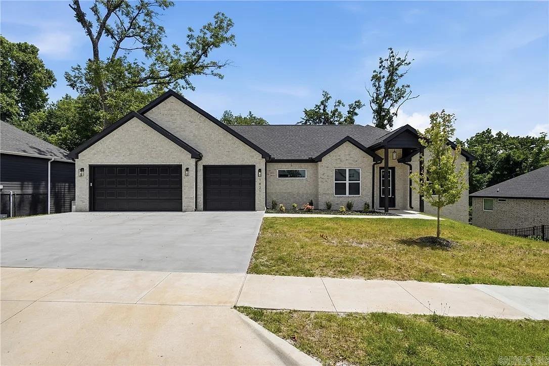 1421 Lee Street  Pea Ridge, AR