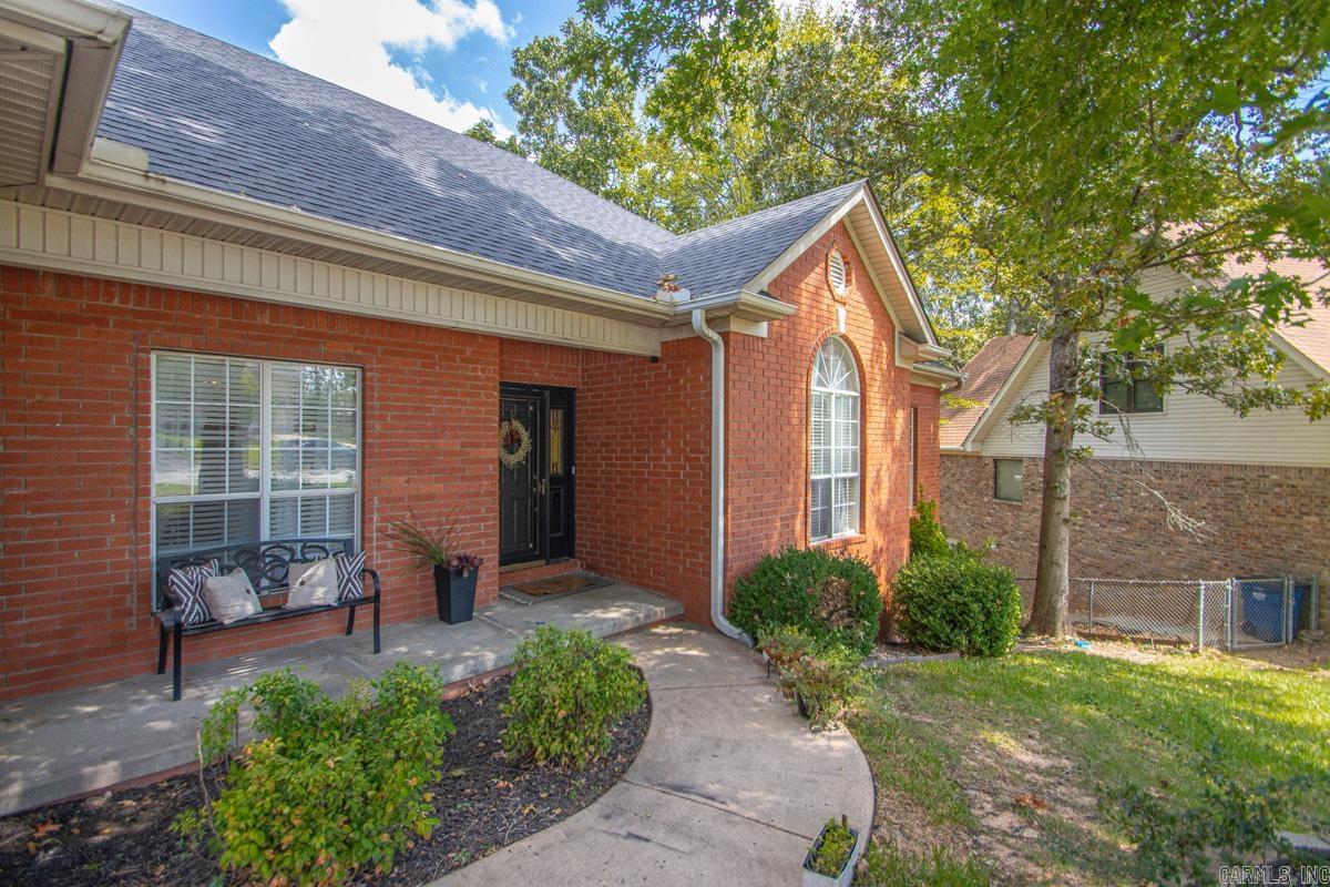 5909 Cypress Creek Drive — photo 2