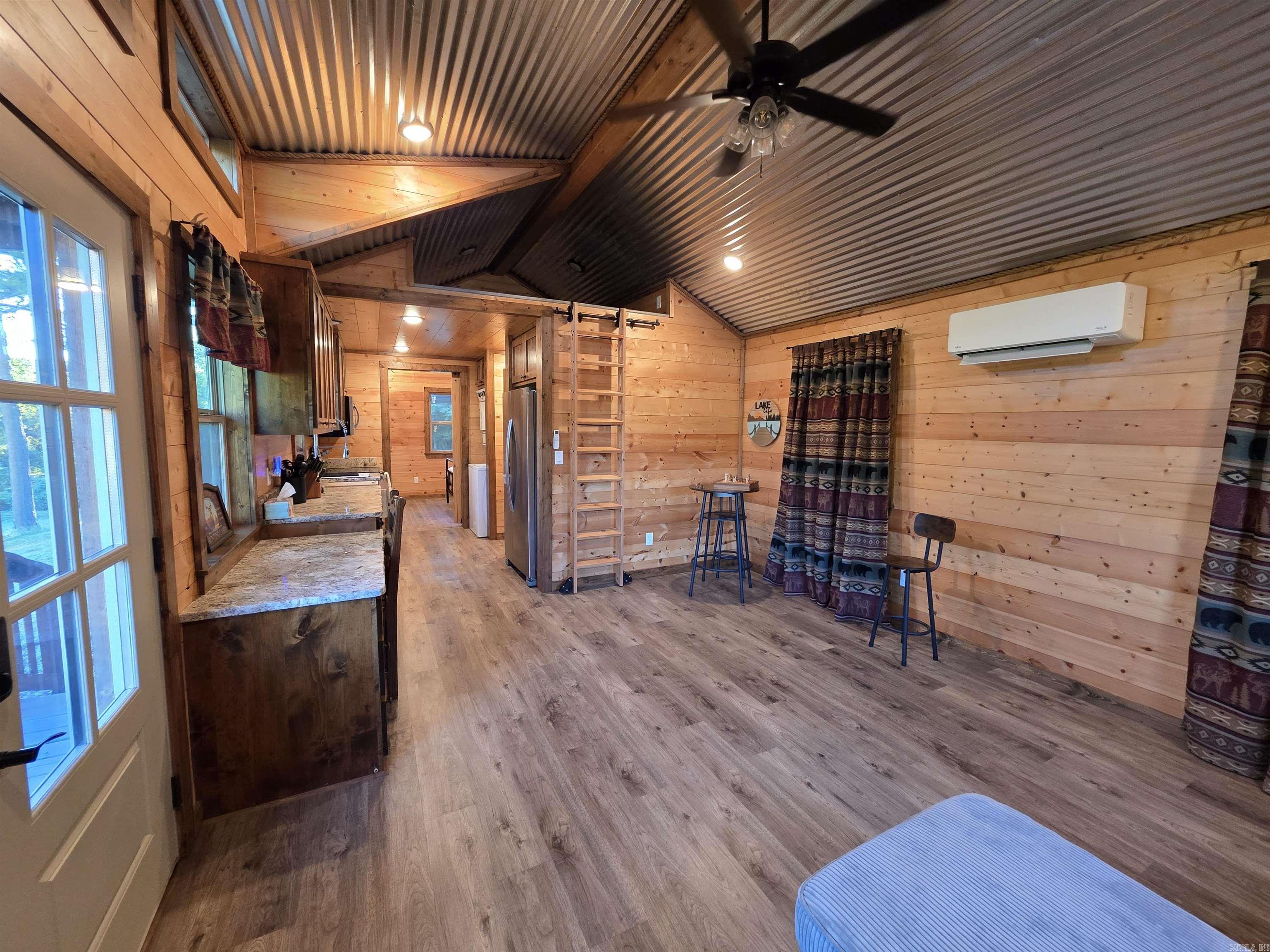137 W Barton  Cove, AR