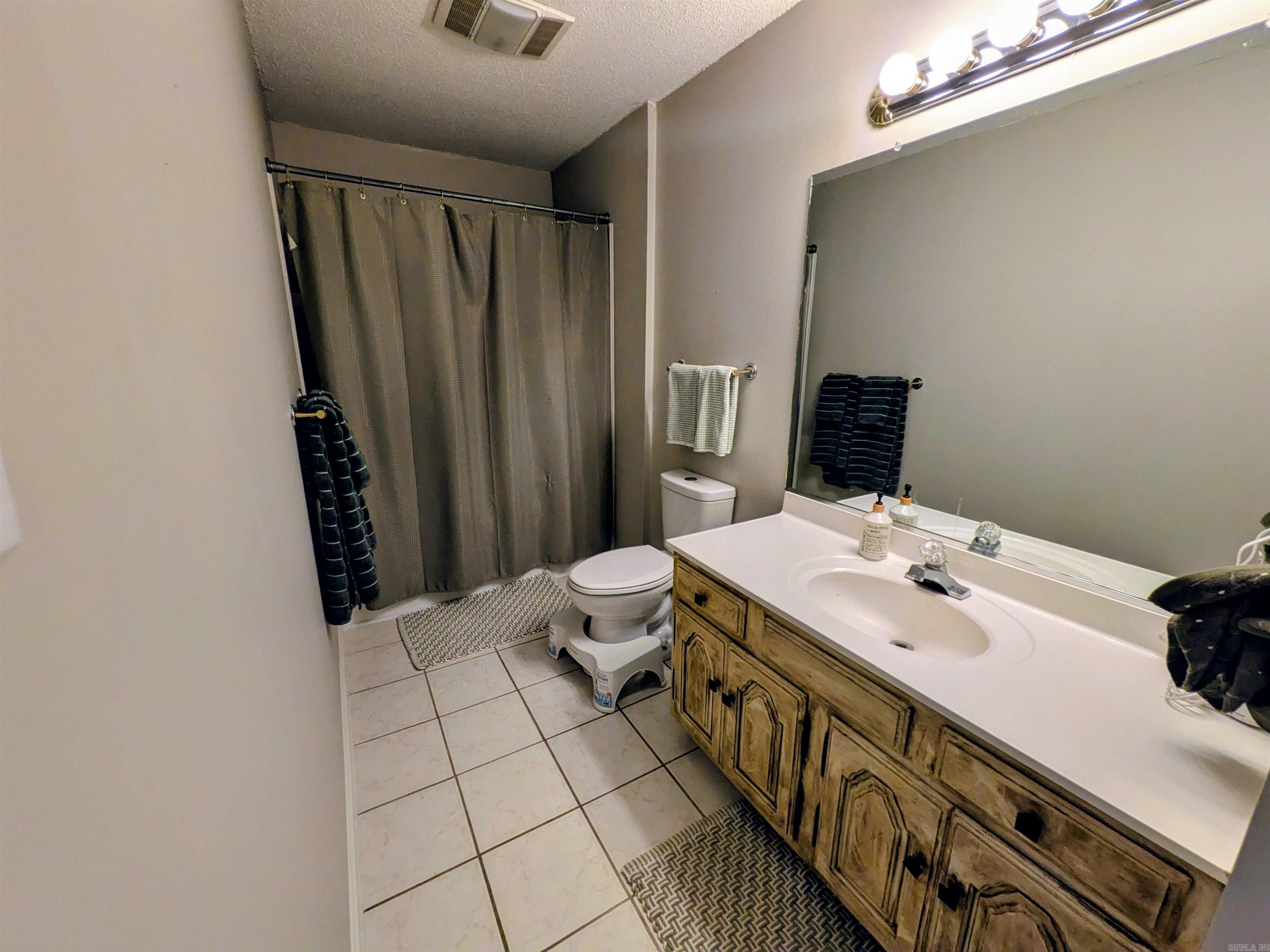 2104 White Ln  Jonesboro, AR