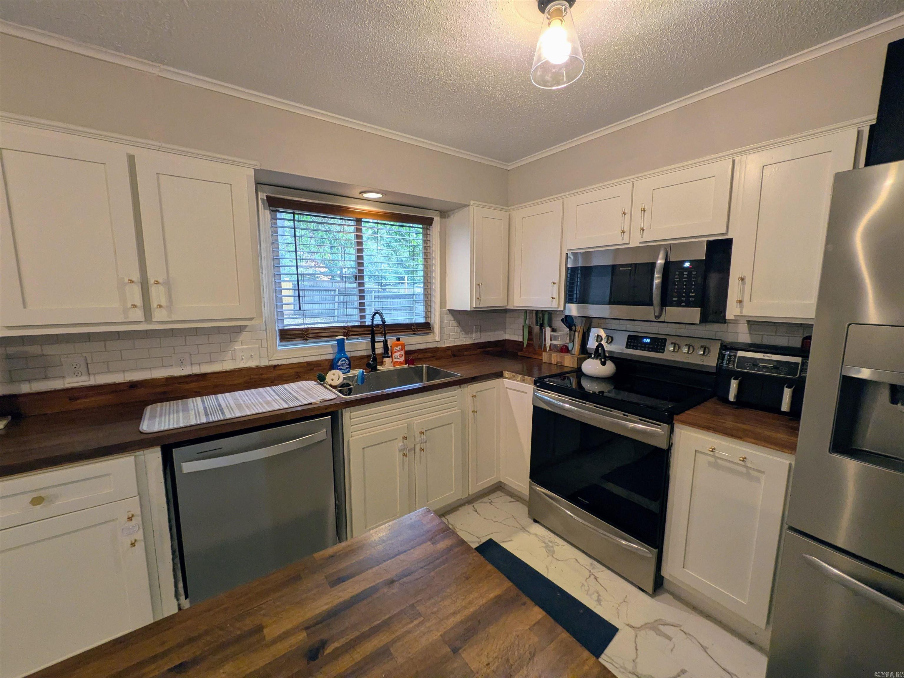 2104 White Ln  Jonesboro, AR