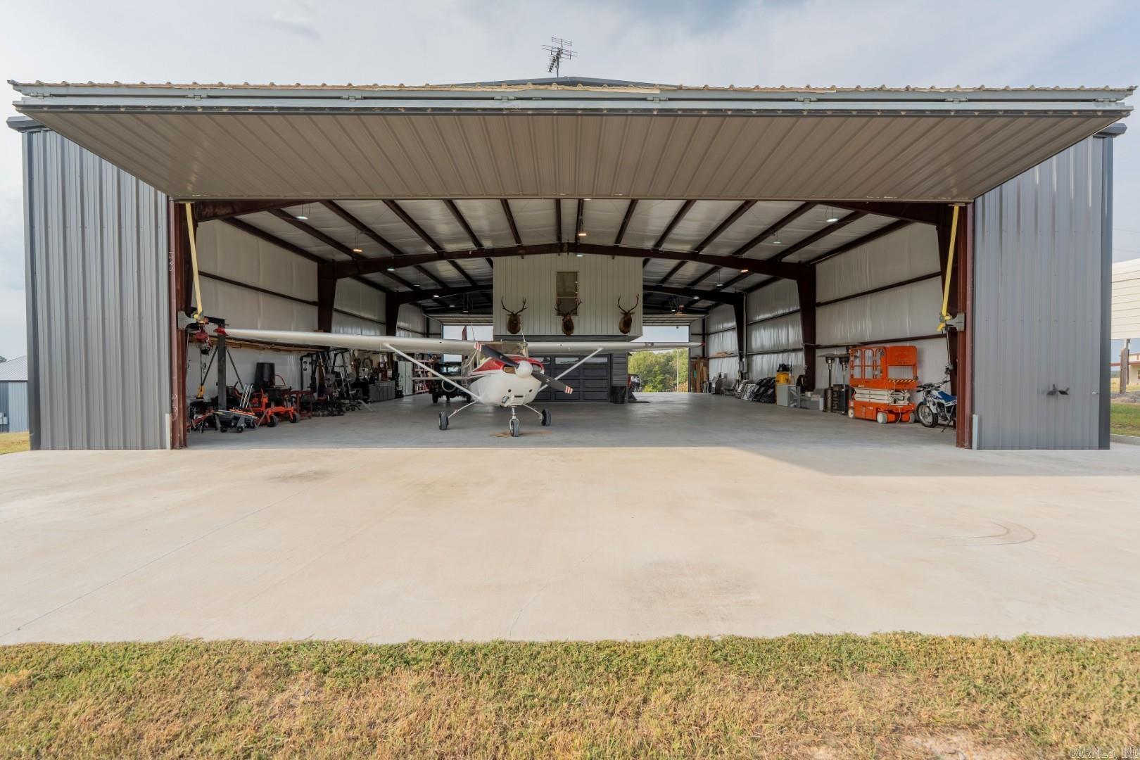 4 Aviation  Quitman, AR