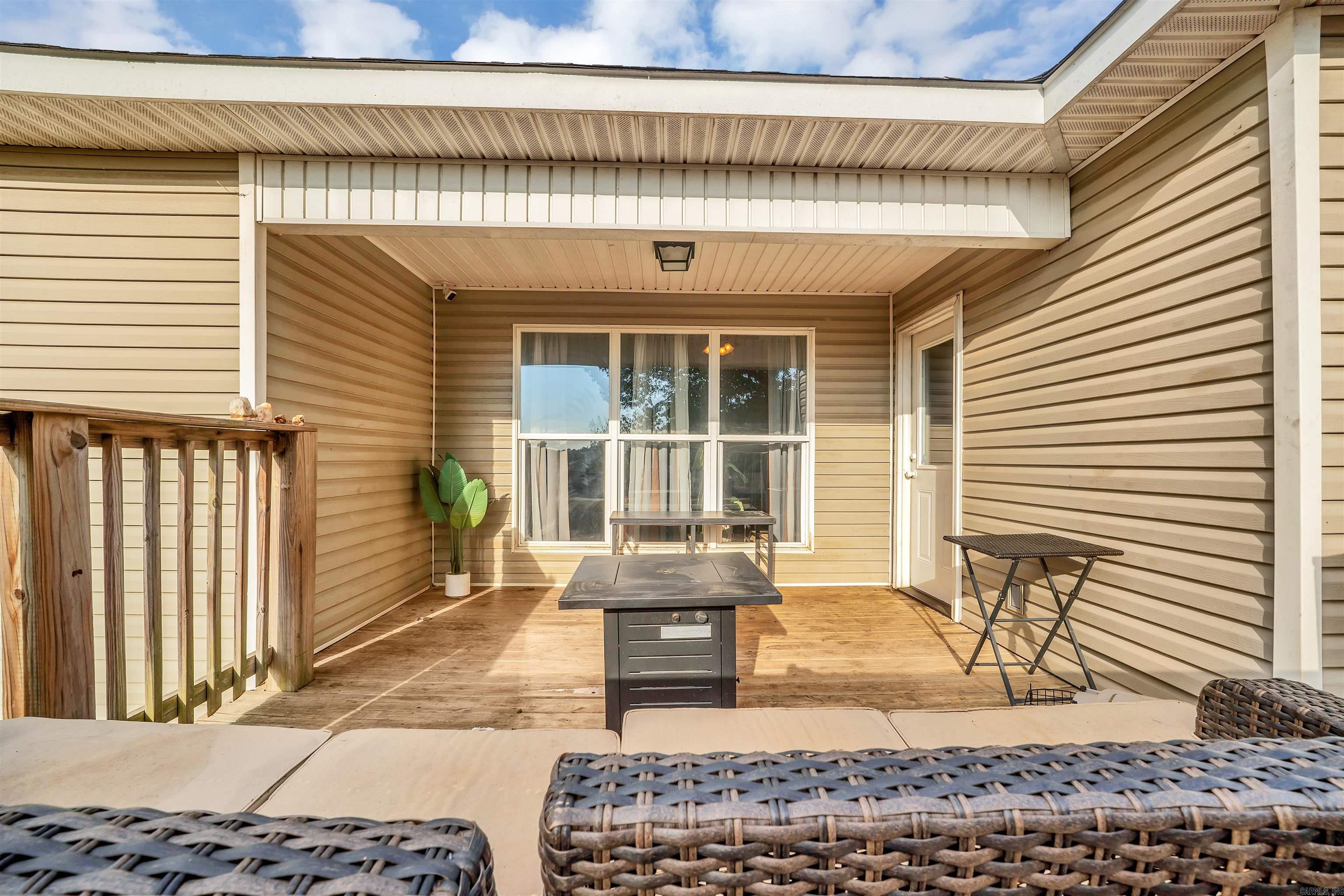1220 S Chatfield  Benton, AR