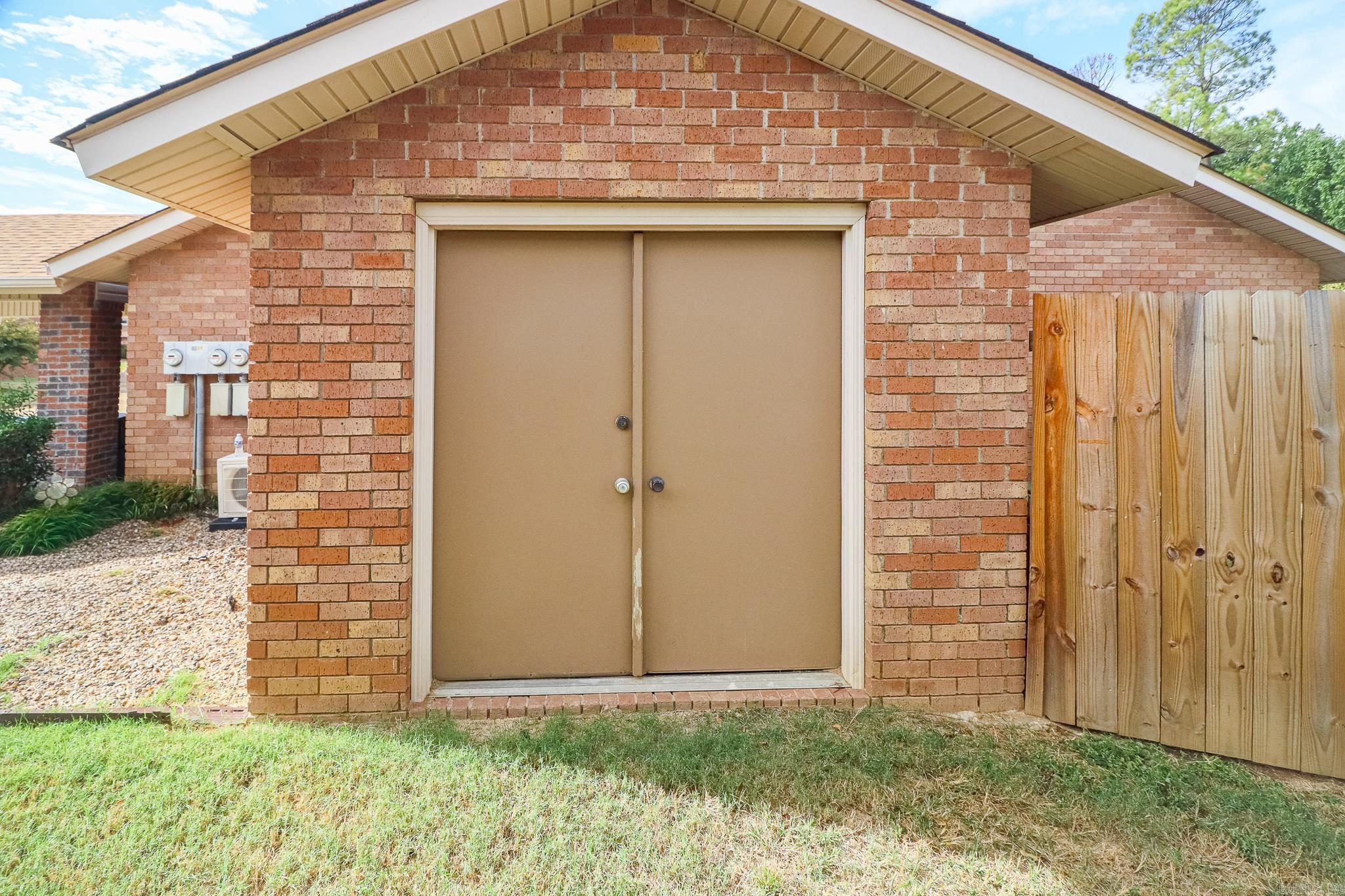 2711 Greenbriar  Jonesboro, AR