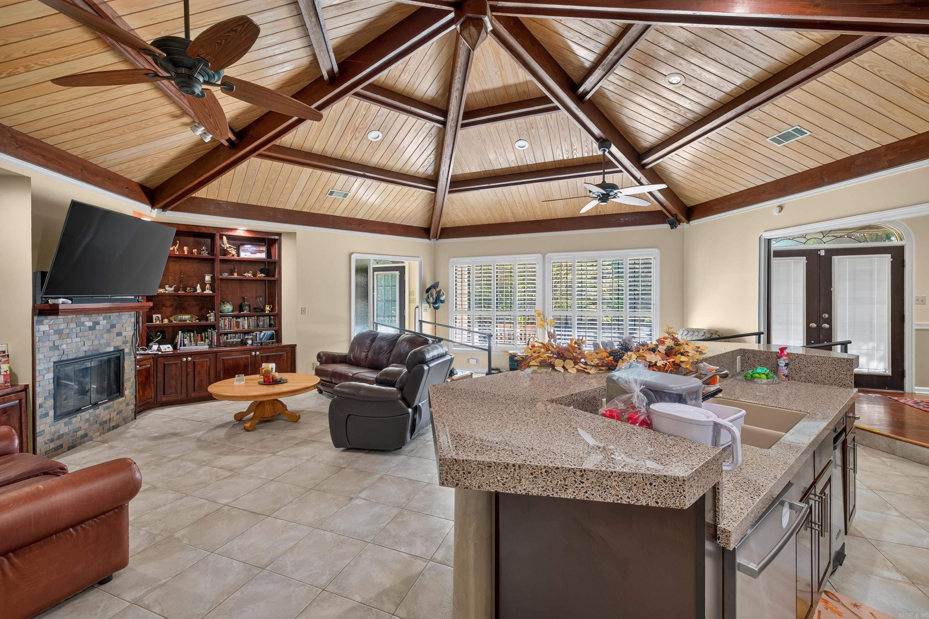 1 Crystal Mountain  Maumelle, AR