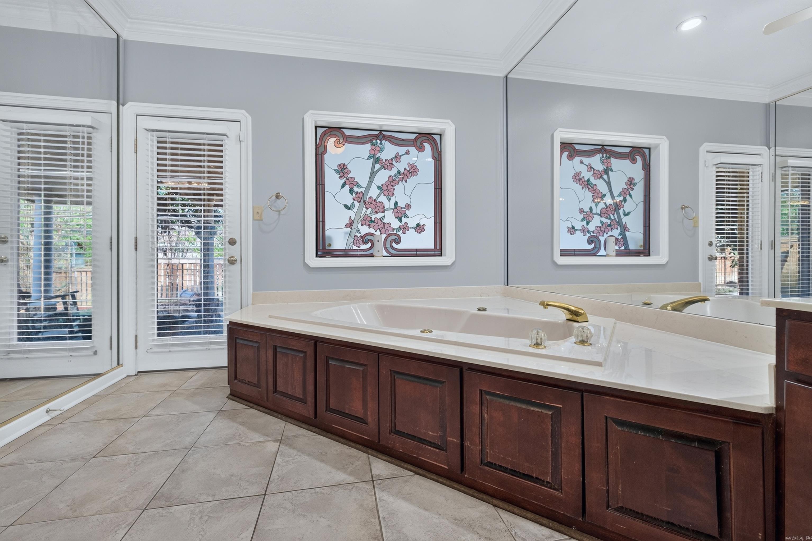 1 Crystal Mountain  Maumelle, AR