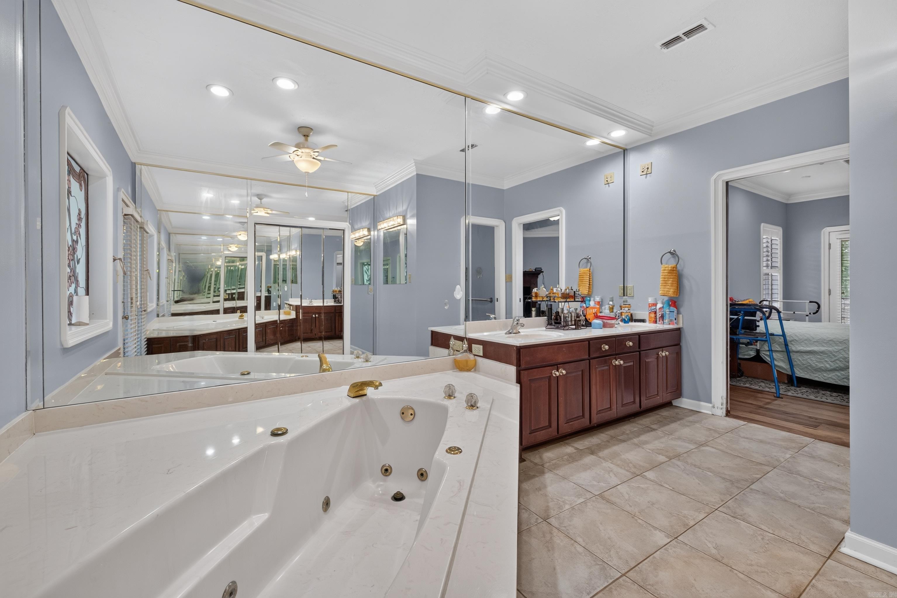 1 Crystal Mountain  Maumelle, AR