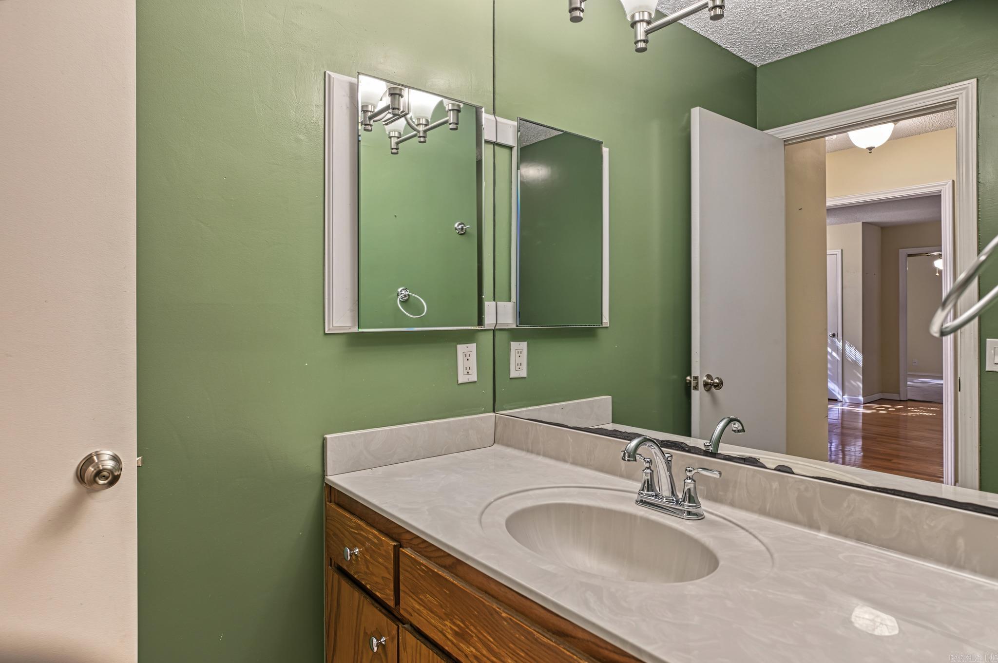 15 Jumilla Lane  Hot Springs Village, AR