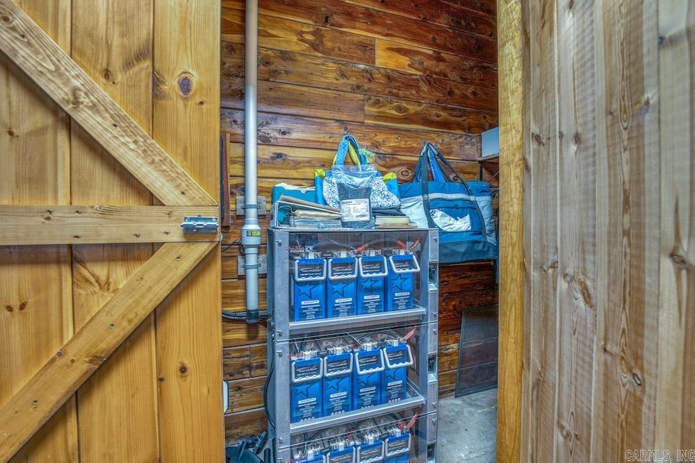 525 Hodge Spring Road Norfork, AR 72658