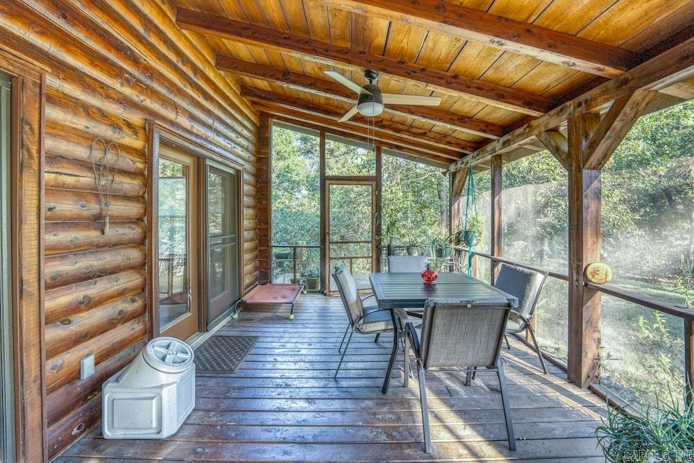 525 Hodge Spring Road Norfork, AR 72658