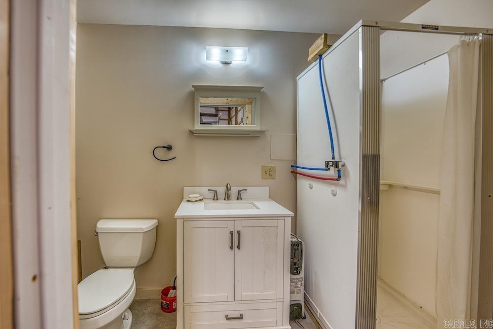 525 Hodge Spring Road Norfork, AR 72658