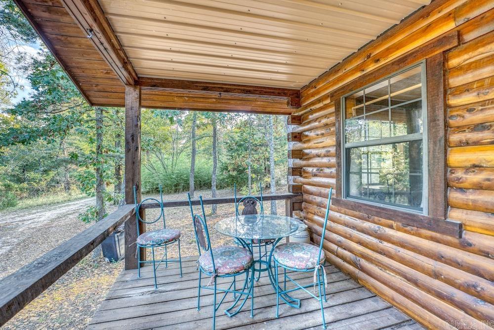 525 Hodge Spring Road Norfork, AR 72658