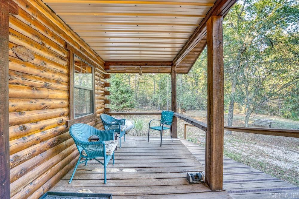 525 Hodge Spring Road Norfork, AR 72658