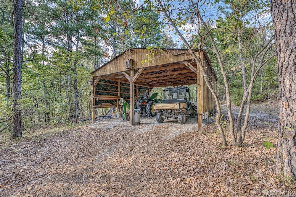 525 Hodge Spring Road Norfork, AR 72658