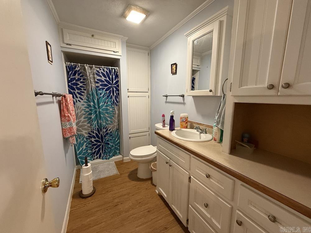 324 NC 8589  Vendor, AR
