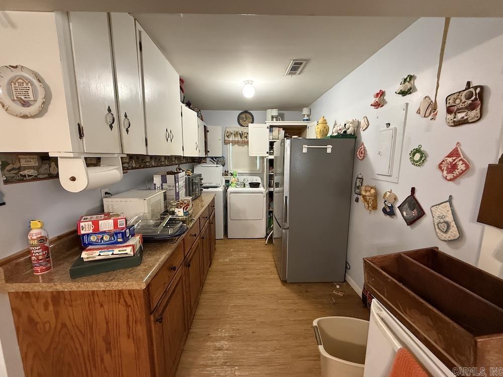 324 NC 8589  Vendor, AR