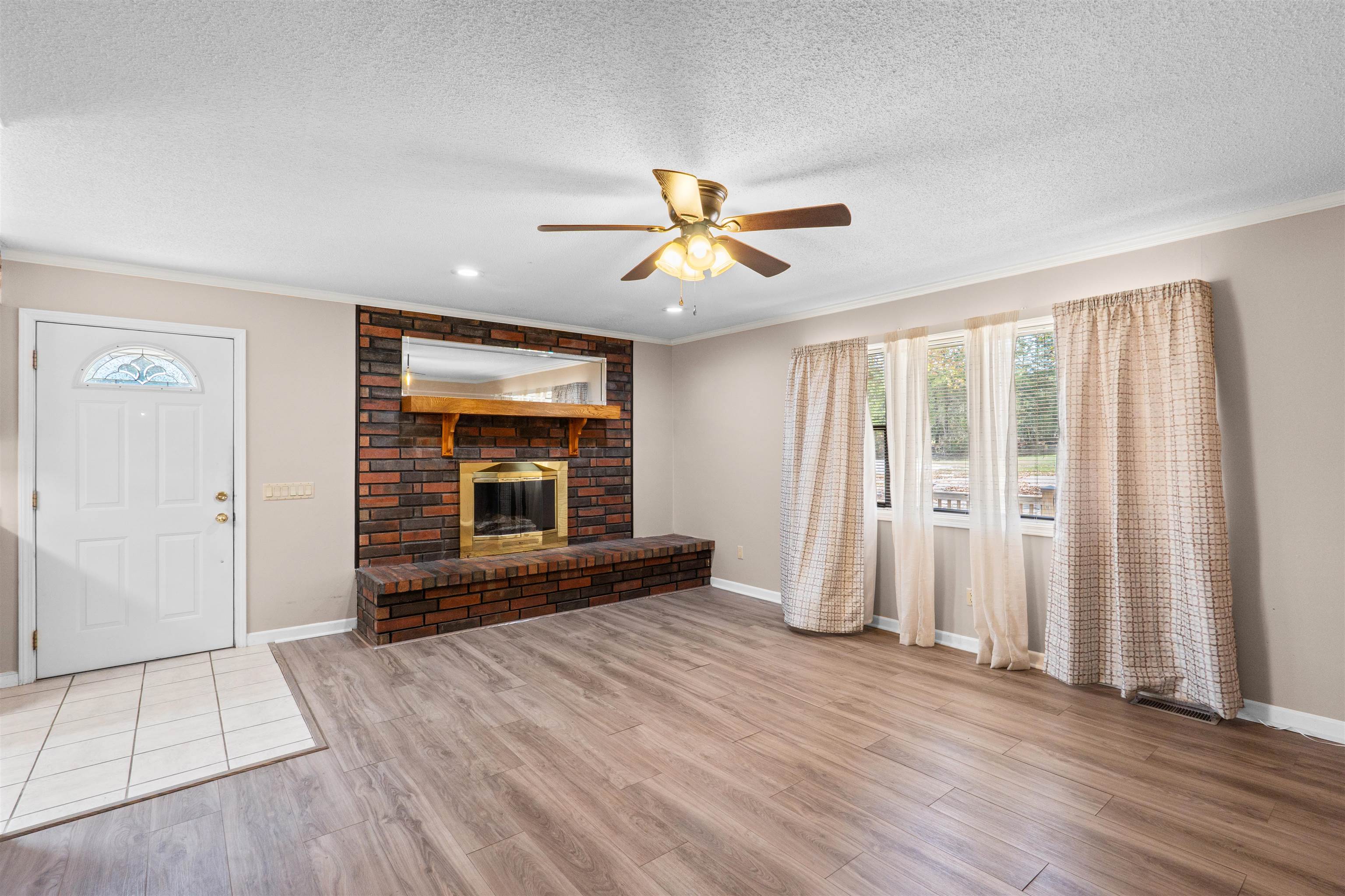 9464 W AR 56 HWY  Calico Rock, AR