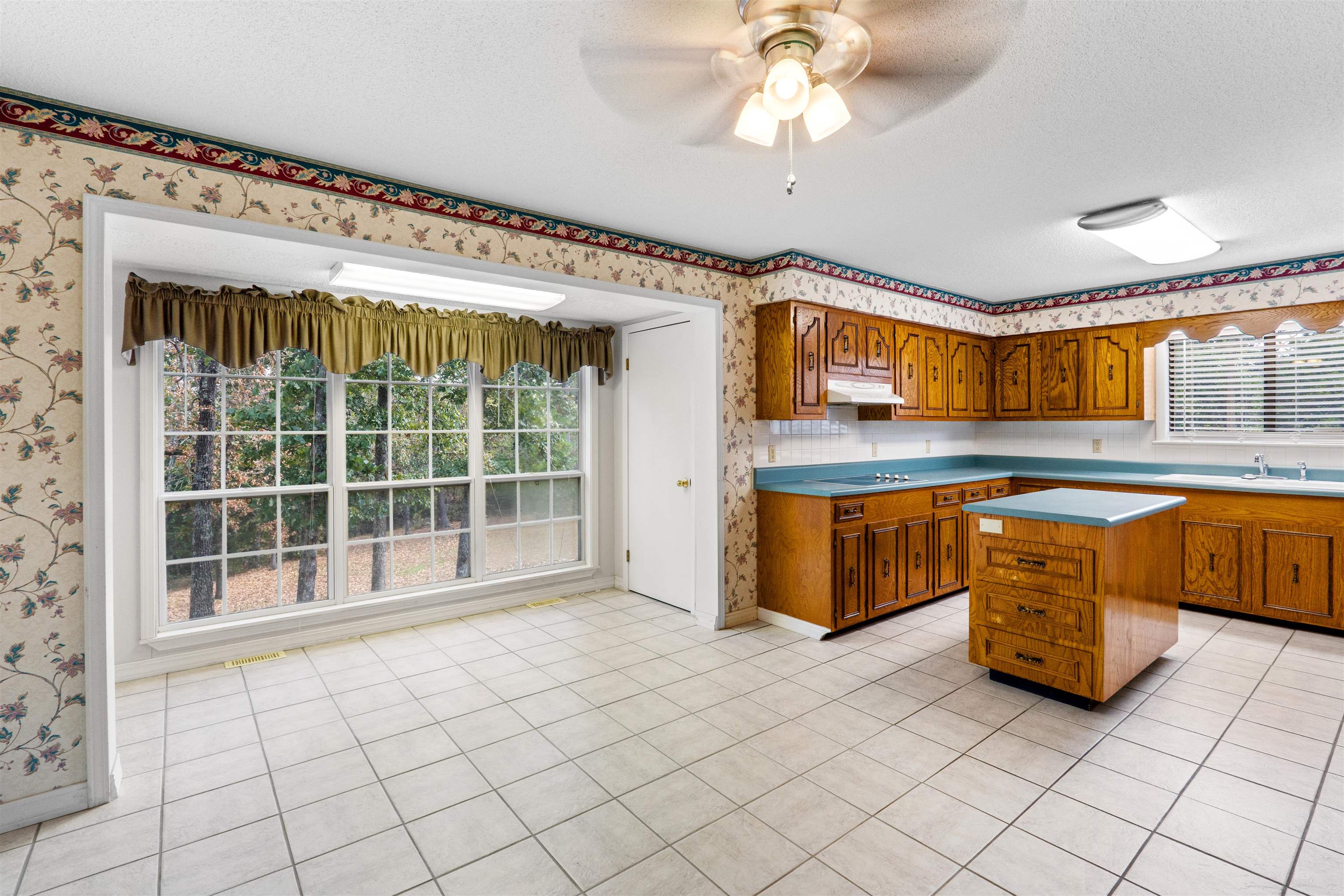 9464 W AR 56 HWY  Calico Rock, AR