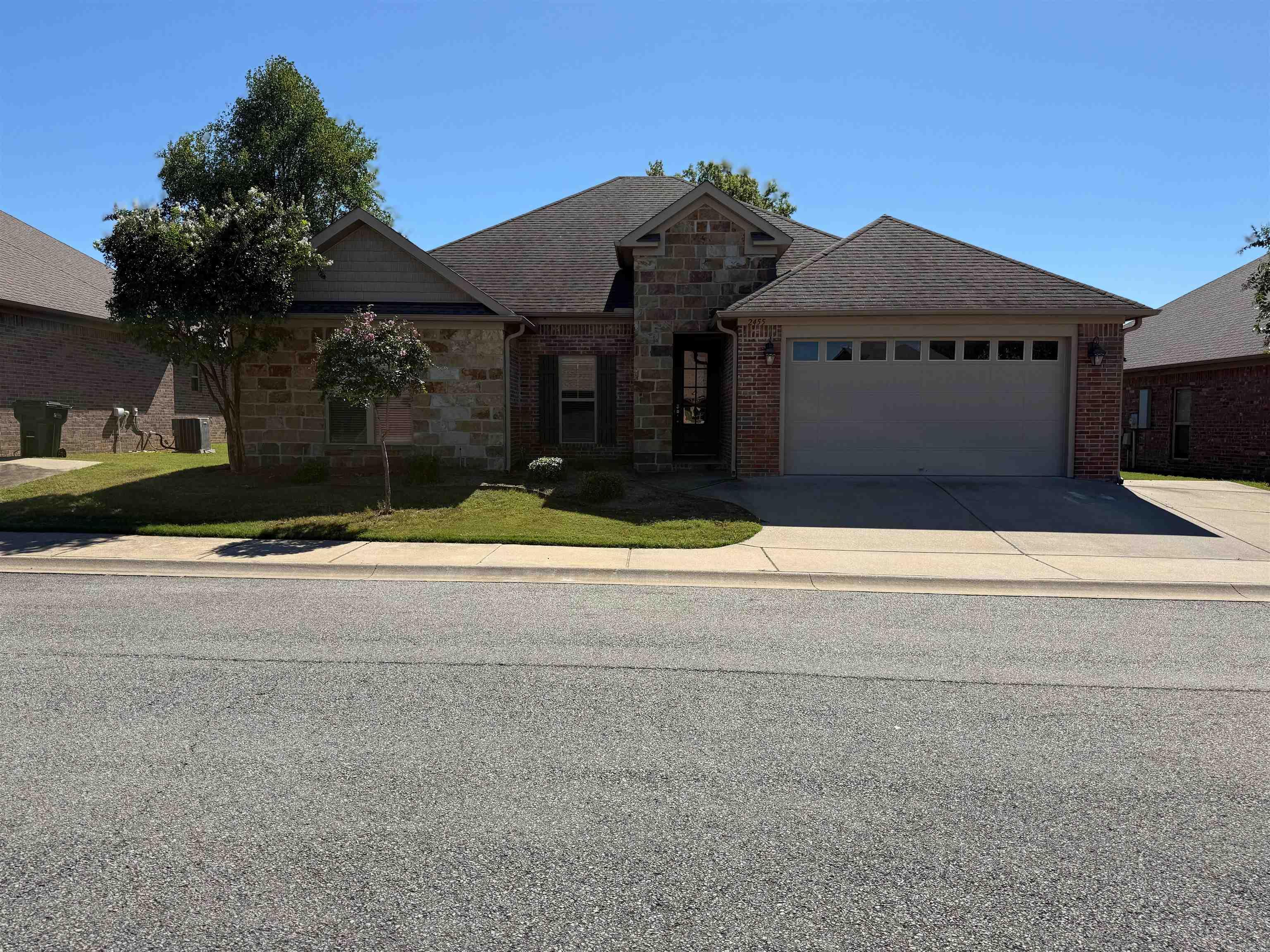 2455 EIGHTEEN  Conway, AR