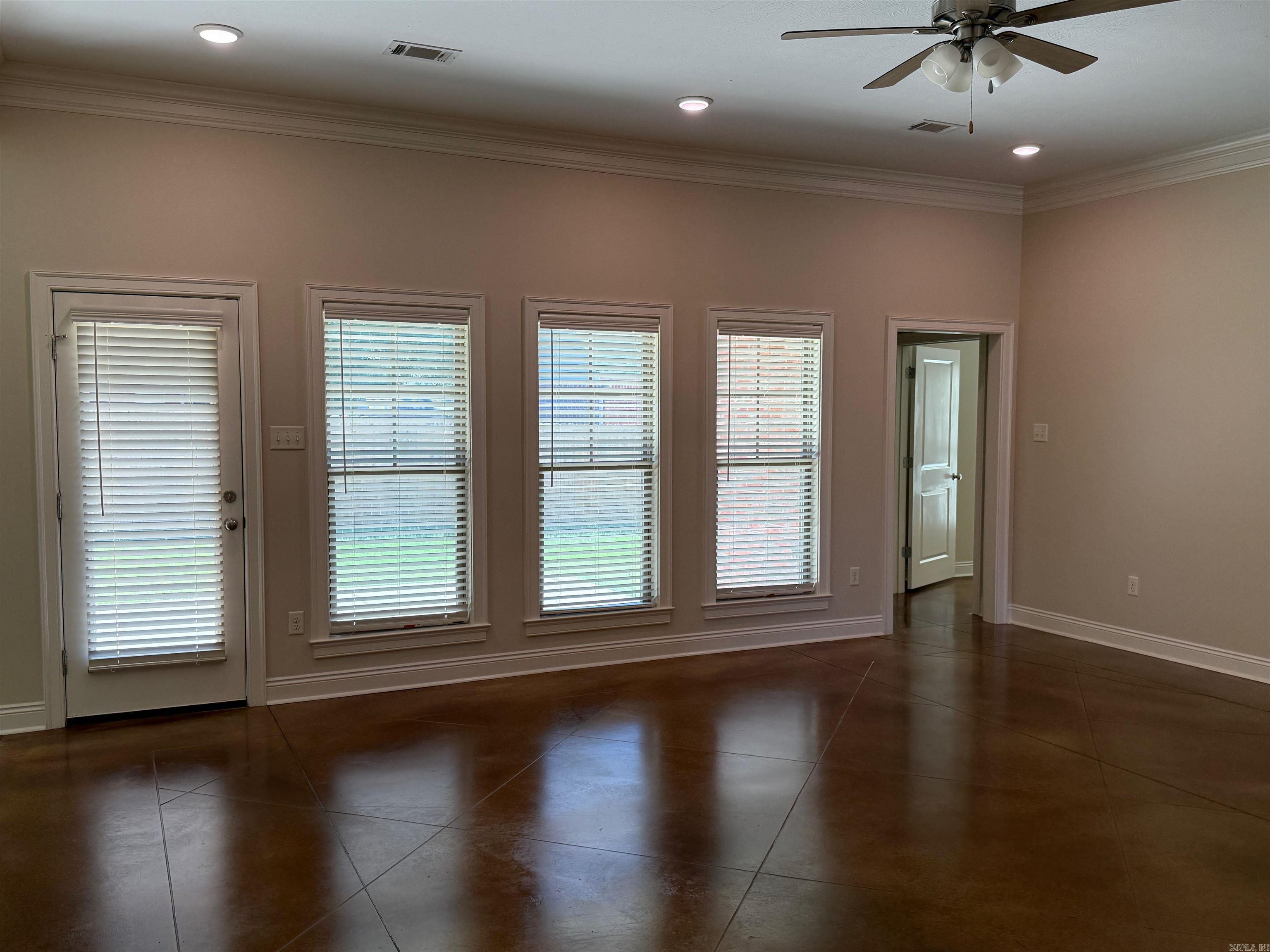 2455 EIGHTEEN  Conway, AR