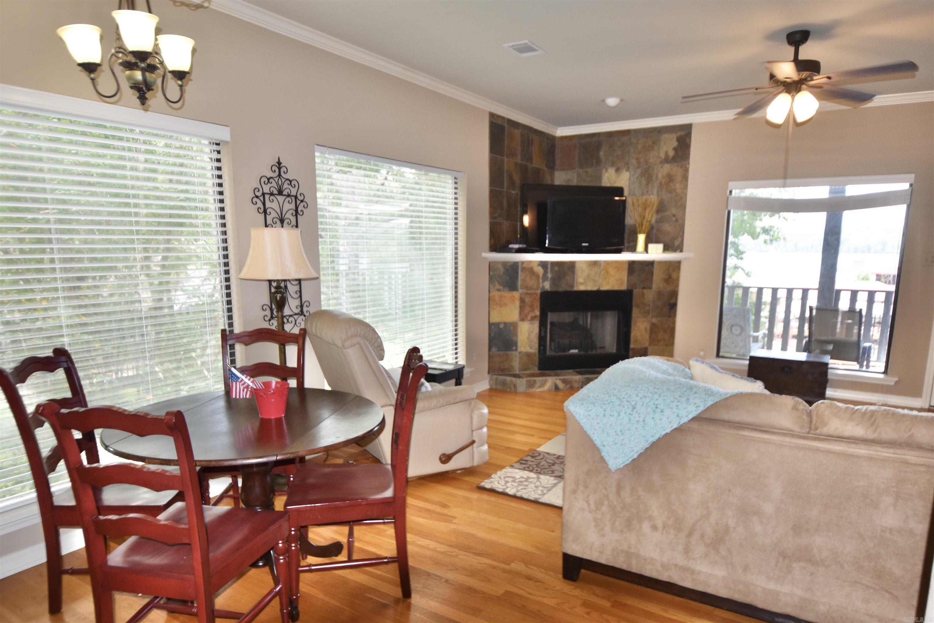 400 Farr Shores  Hot Springs, AR