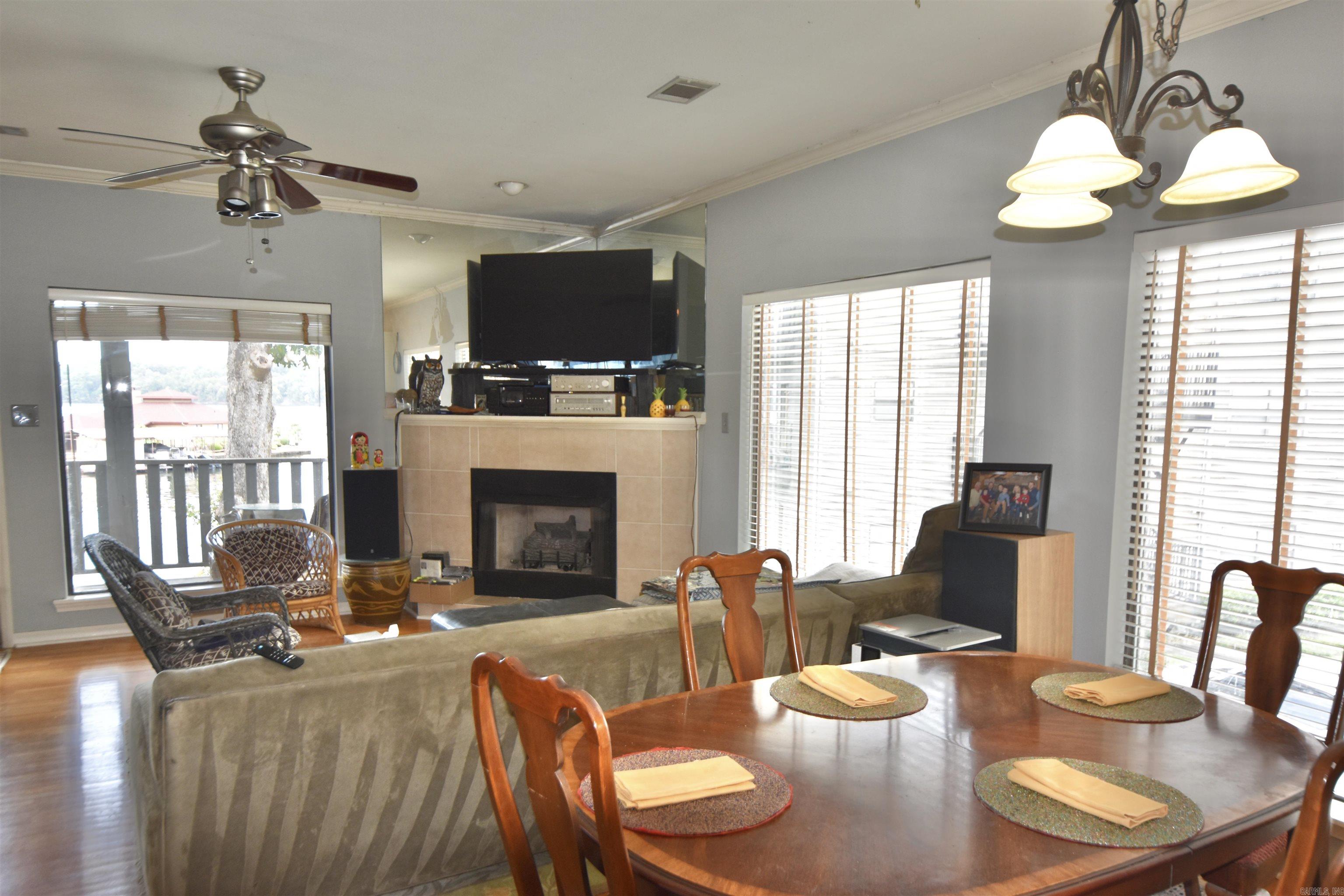 400 Farr Shores  Hot Springs, AR