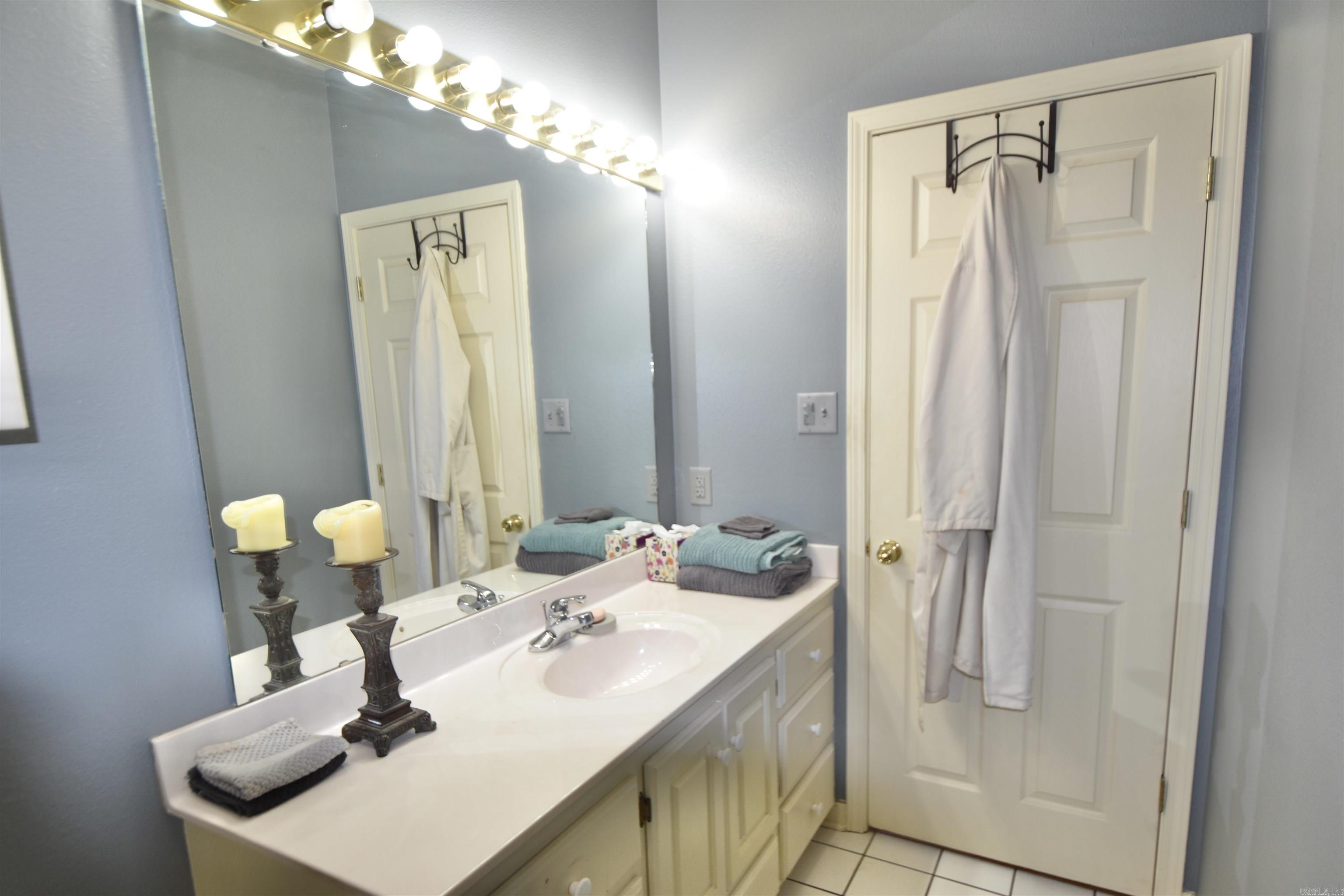 400 Farr Shores  Hot Springs, AR