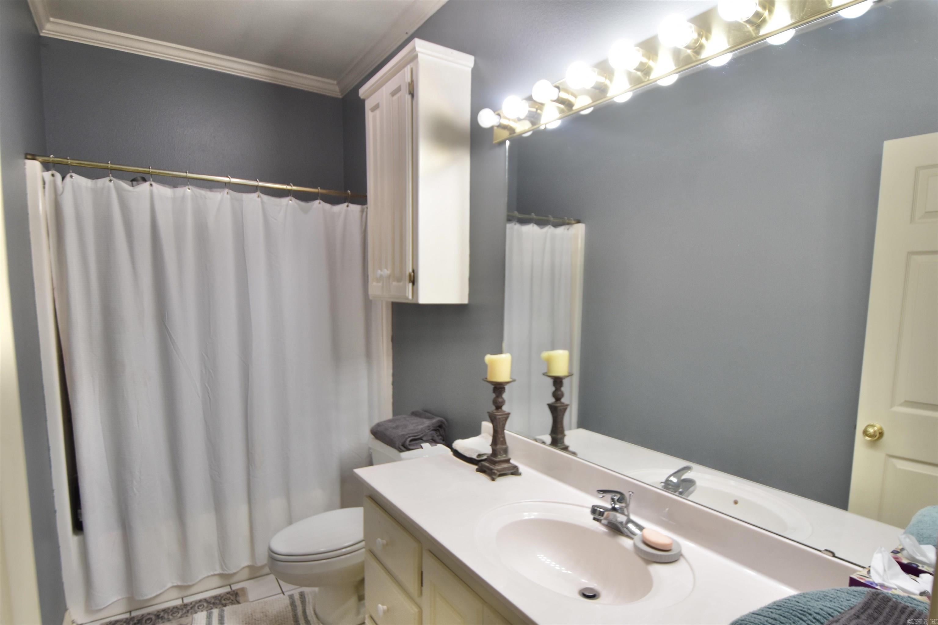 400 Farr Shores  Hot Springs, AR