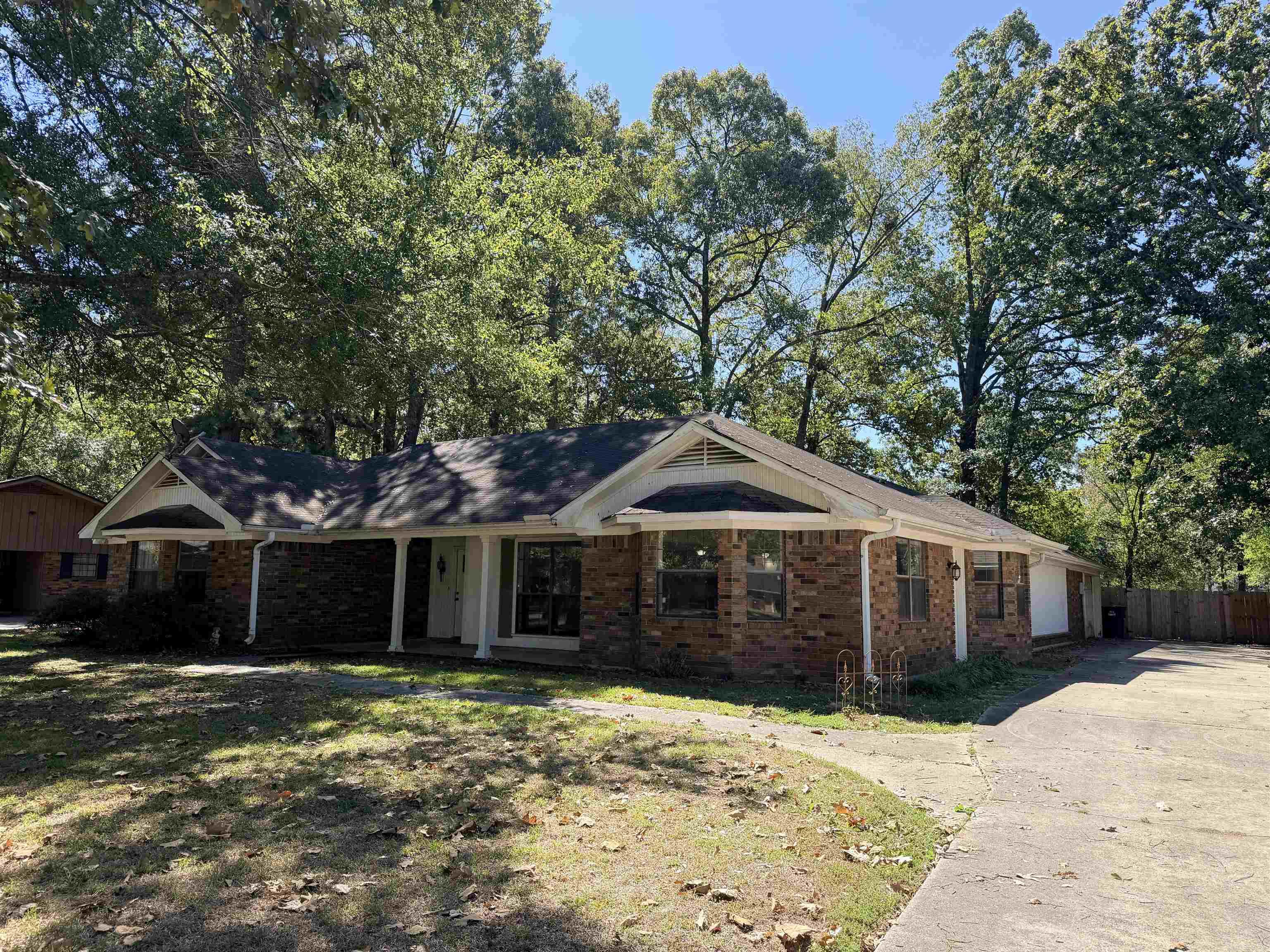 108 Woodshire Dr  Crossett, AR