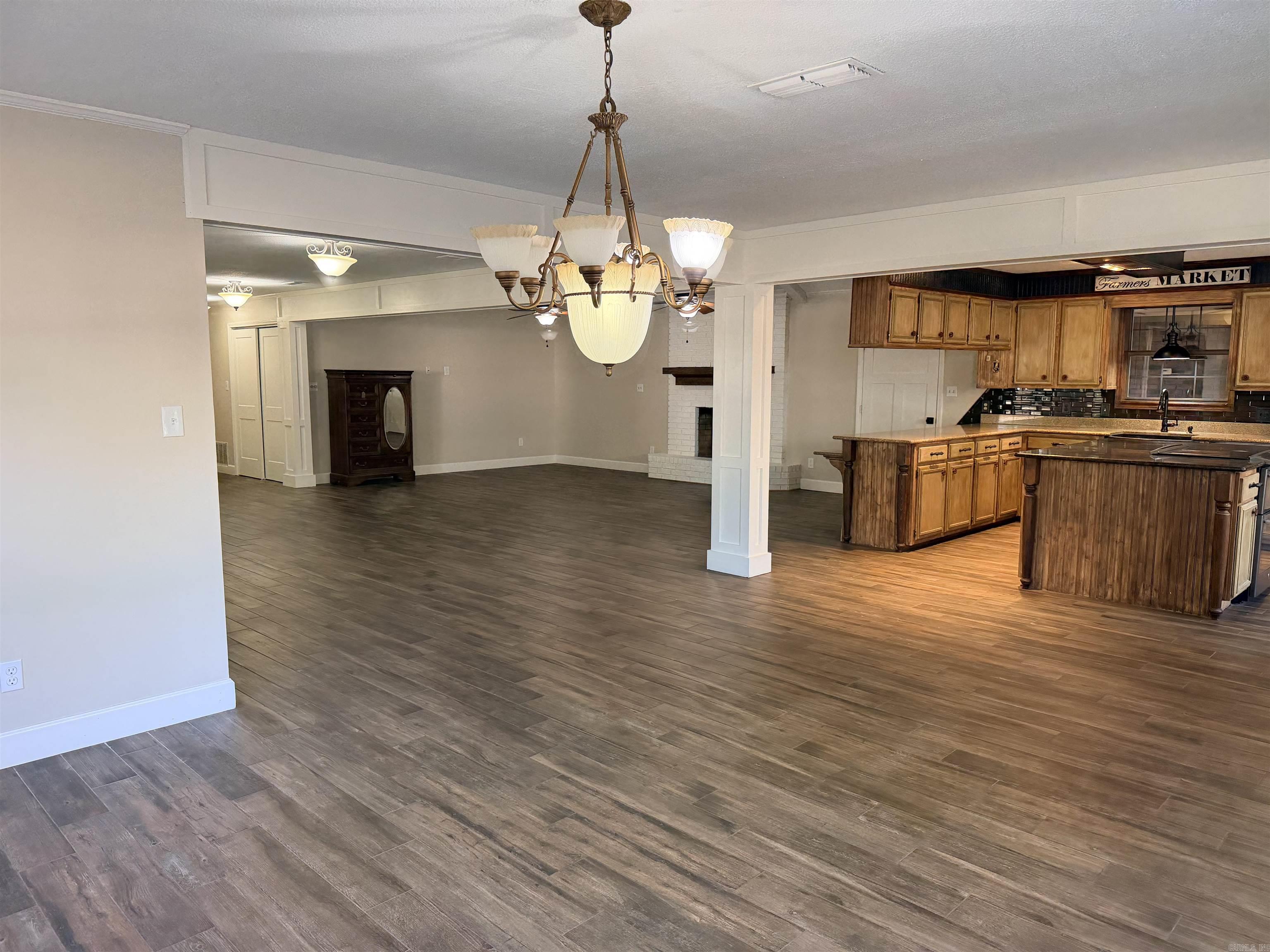 108 Woodshire Dr  Crossett, AR