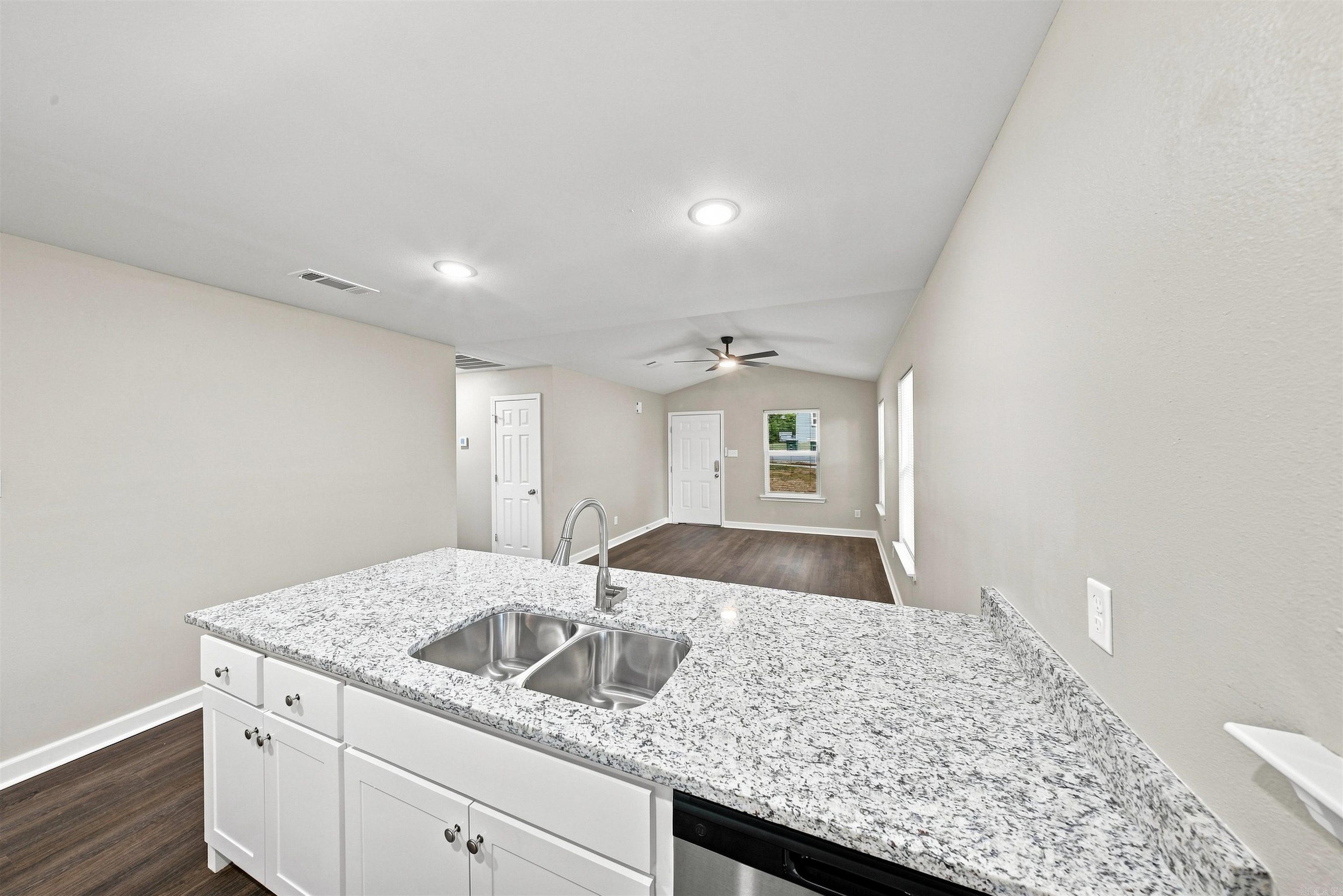 4315.5 W 18th St,  Little Rock, AR