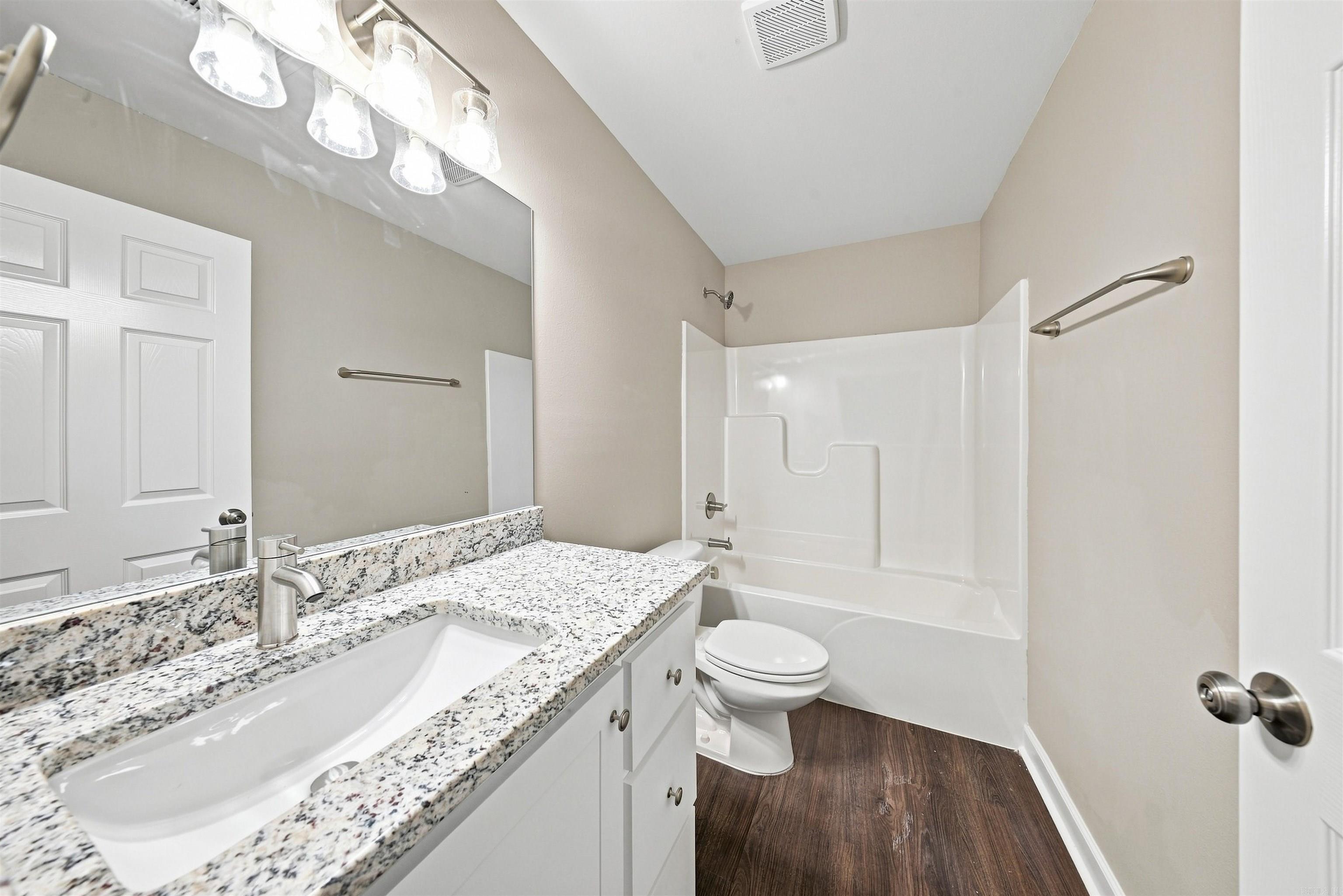 4315.5 W 18th St,  Little Rock, AR