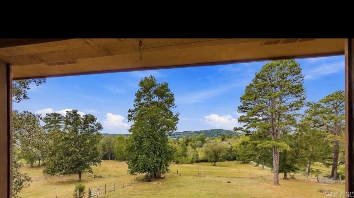 217 4th Street Shirley, AR 72153