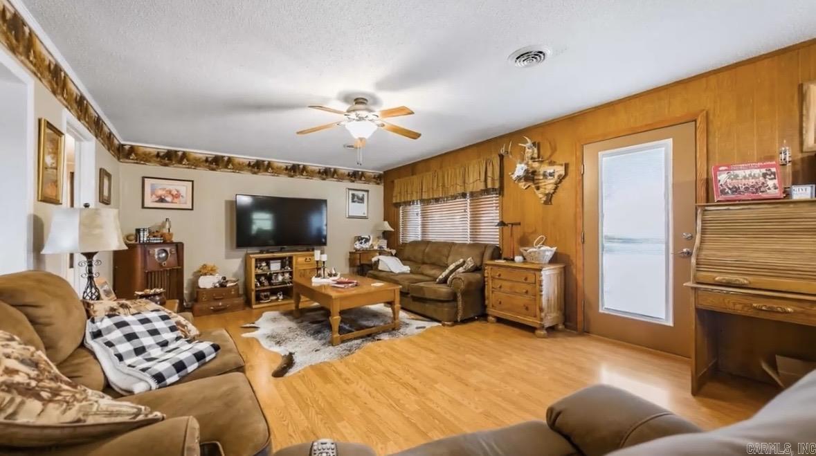 217 4th Street Shirley, AR 72153