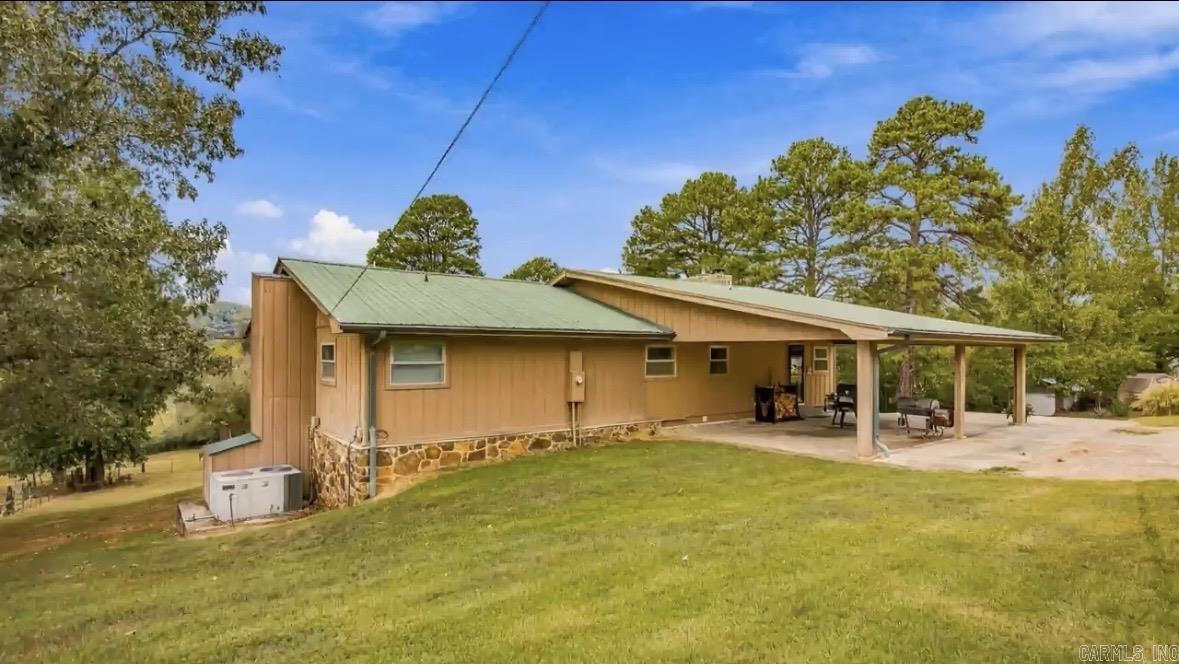 217 4th Street Shirley, AR 72153