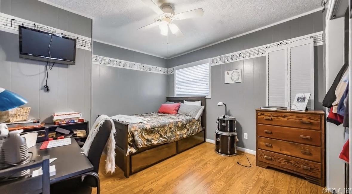 217 4th Street Shirley, AR 72153