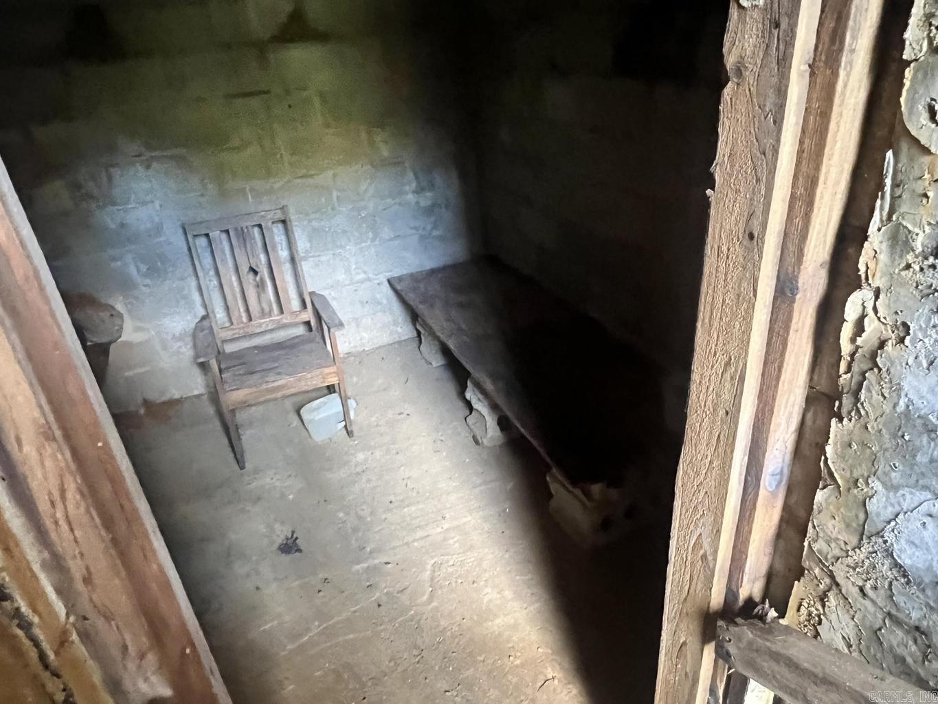 259 E Red Barn  Cave City, AR