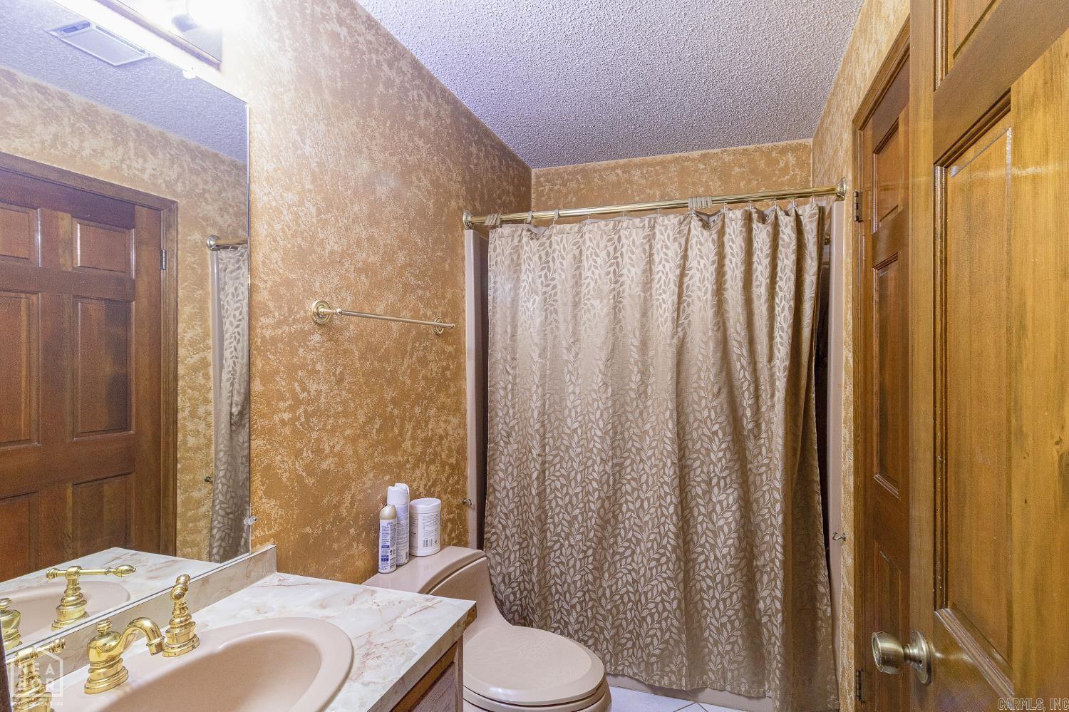 803 E Lakeshore  Jonesboro, AR