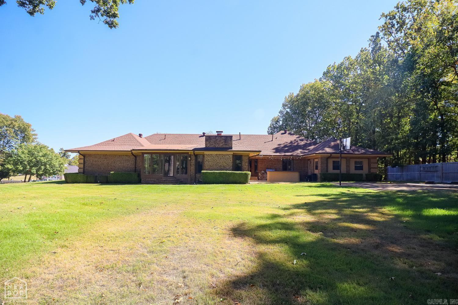 803 E Lakeshore  Jonesboro, AR