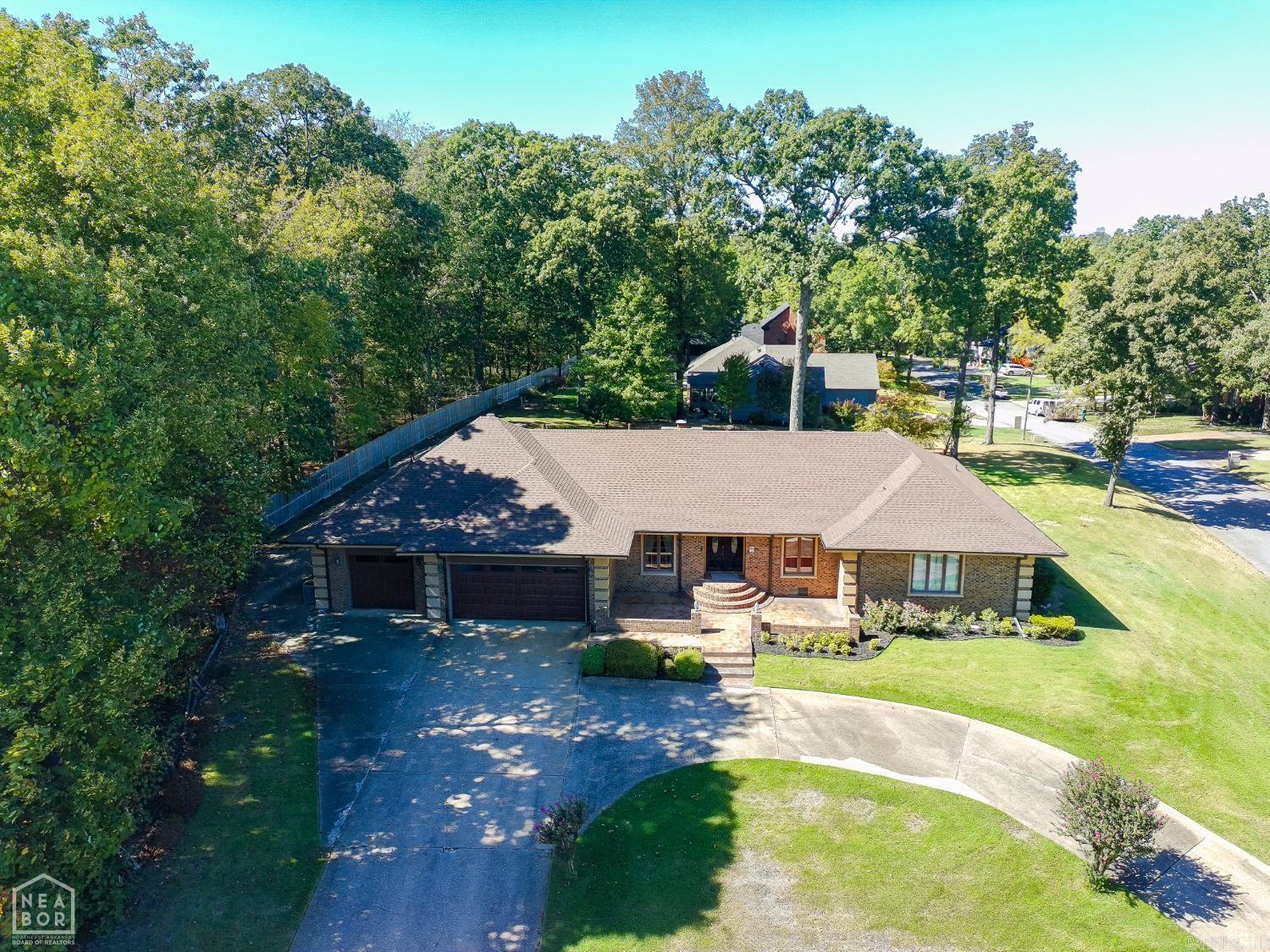 803 E Lakeshore  Jonesboro, AR