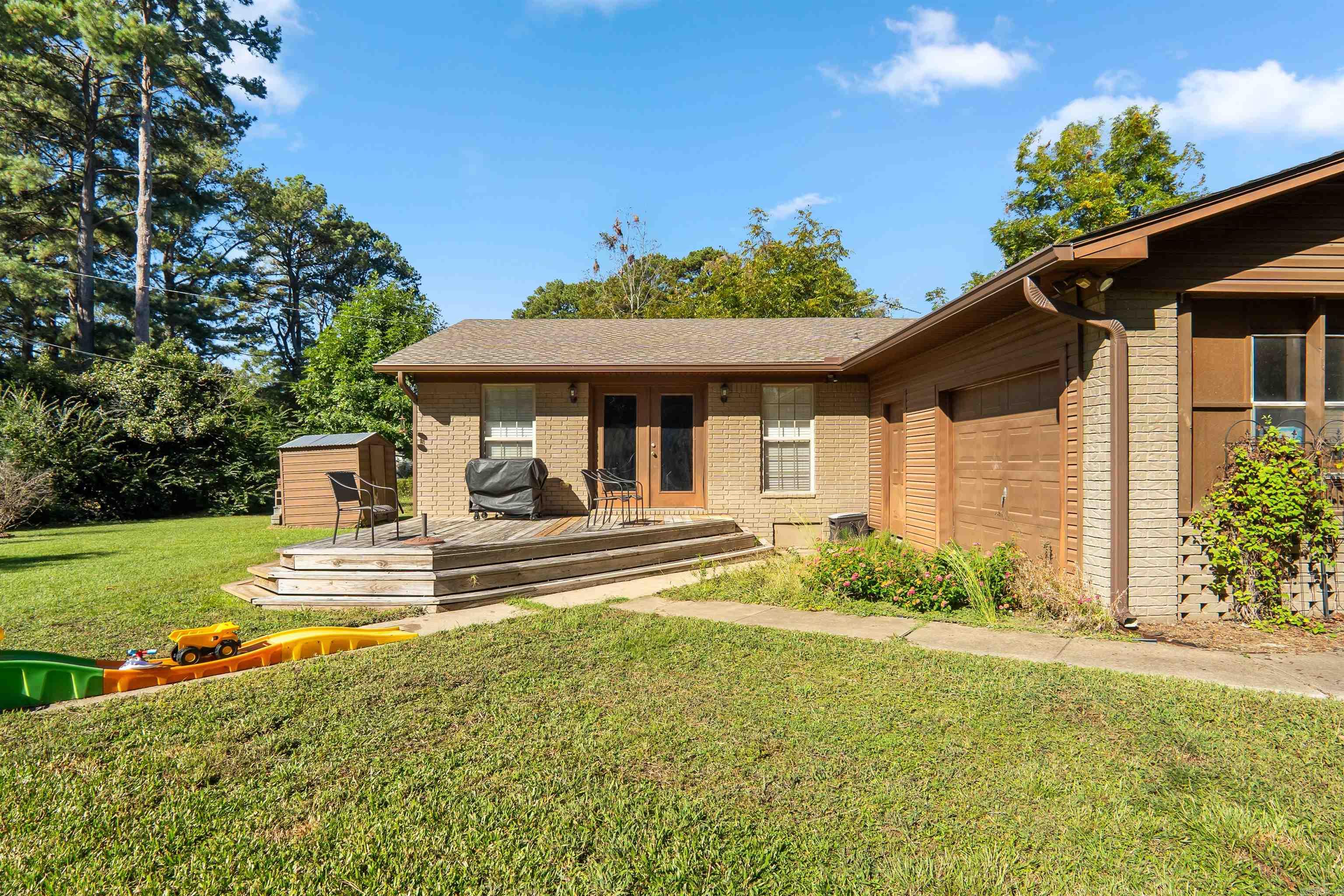 901 W Iowa St.  Beebe, AR