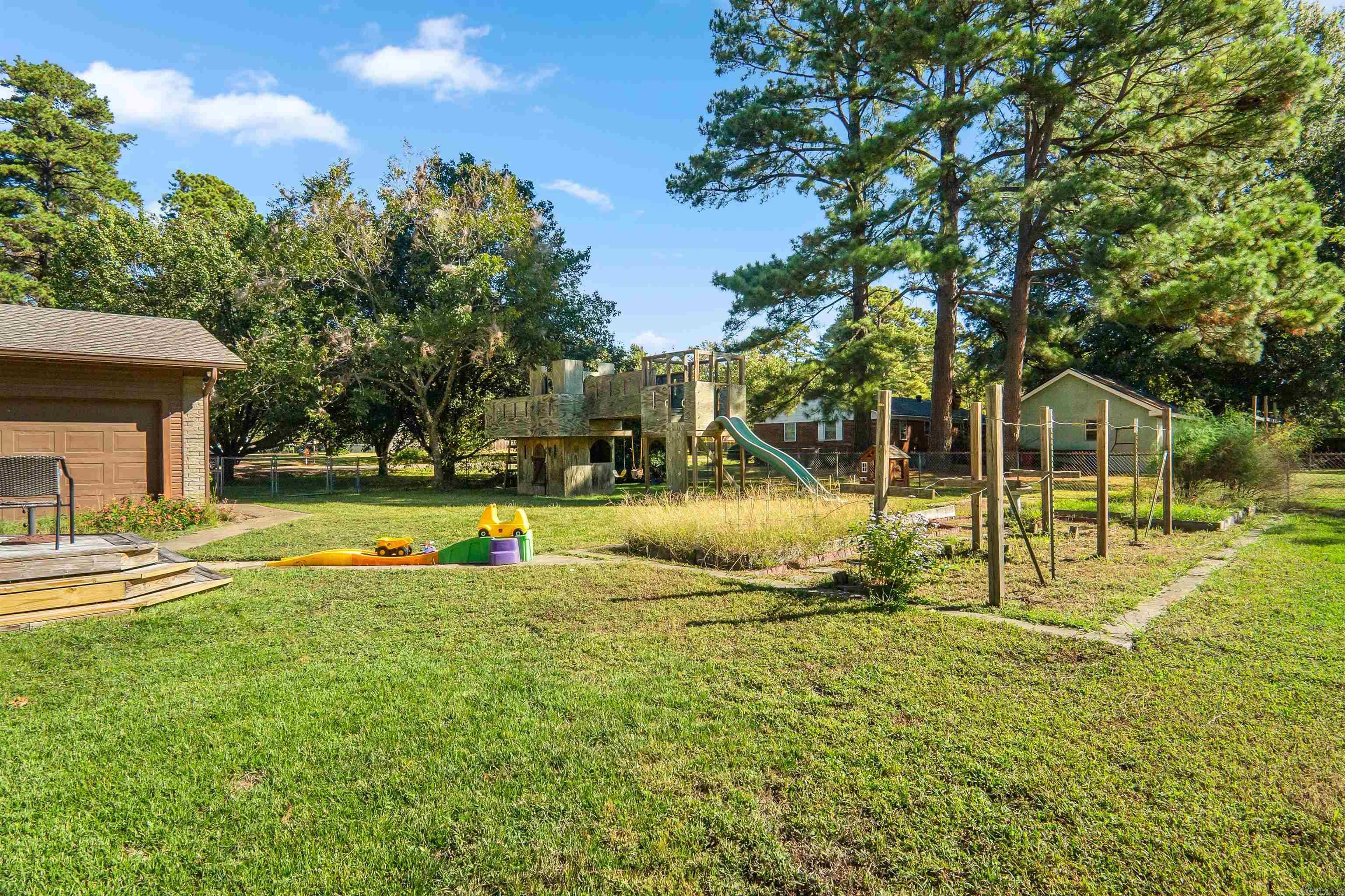 901 W Iowa St.  Beebe, AR