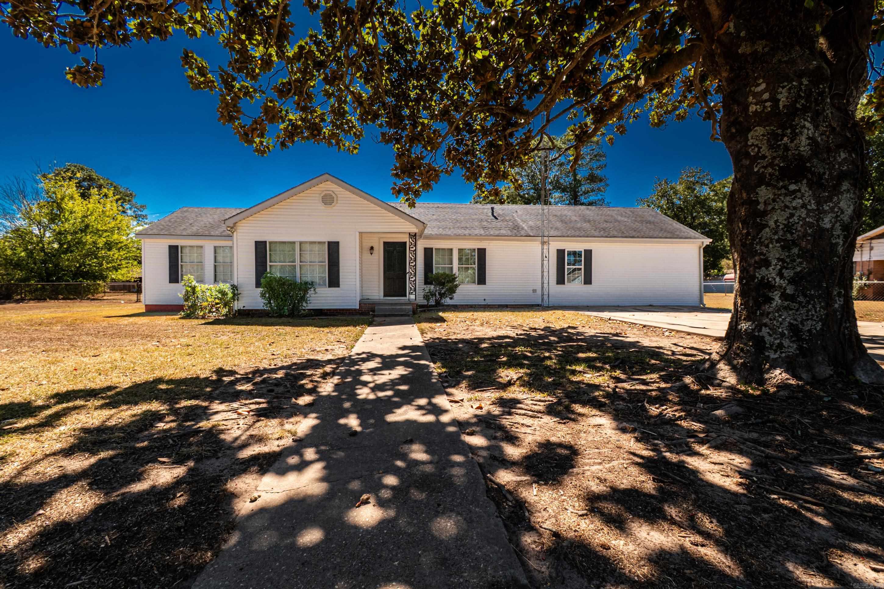 2863 Haynesville Hwy  El Dorado, AR