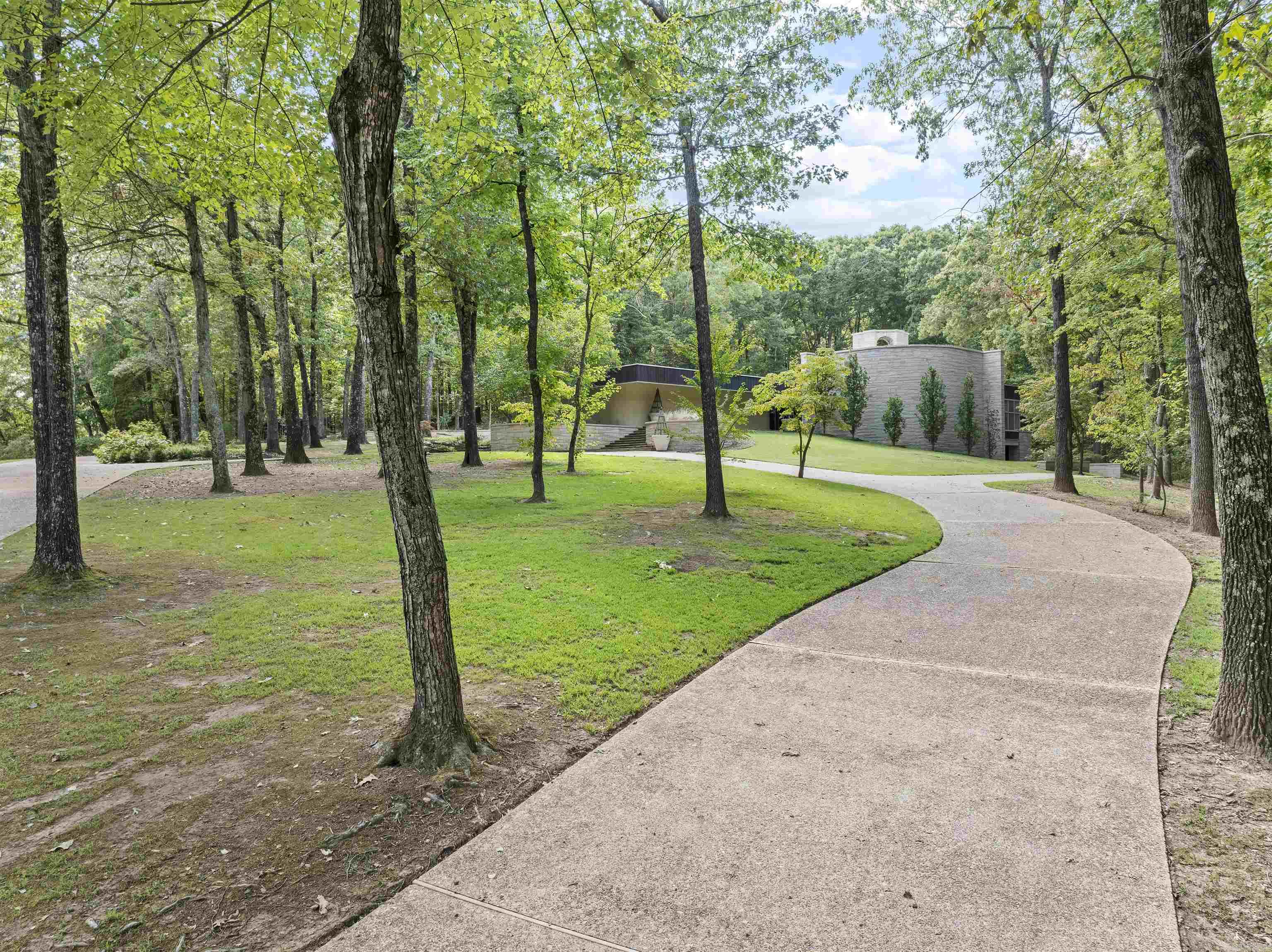 2702 Stonehedge  Harrison, AR