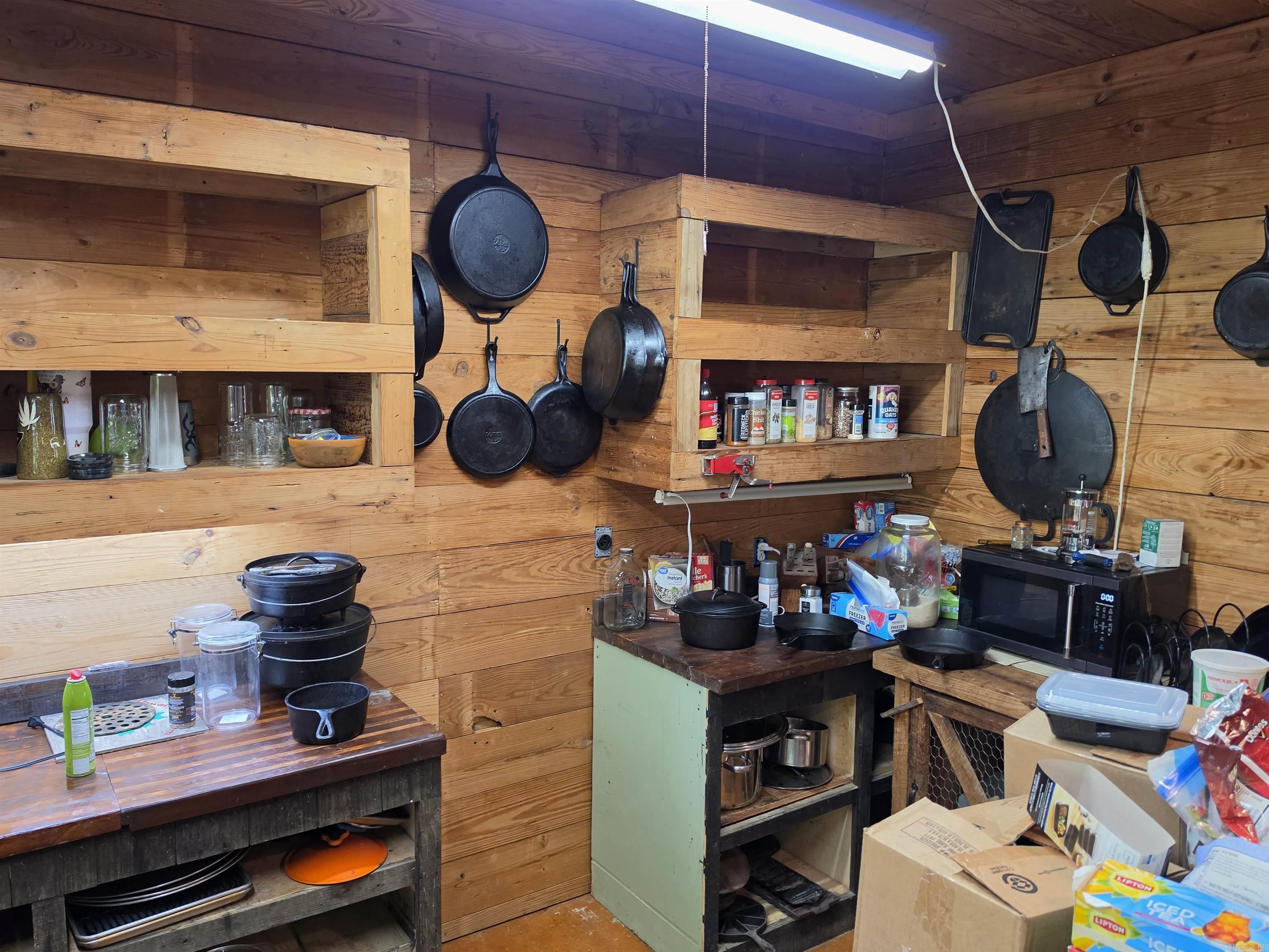 1195 Hwy 5  Romance, AR