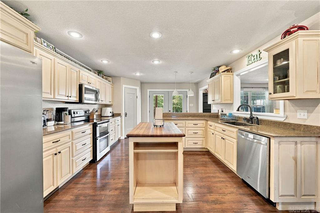 115 Newton Springs  Hector, AR