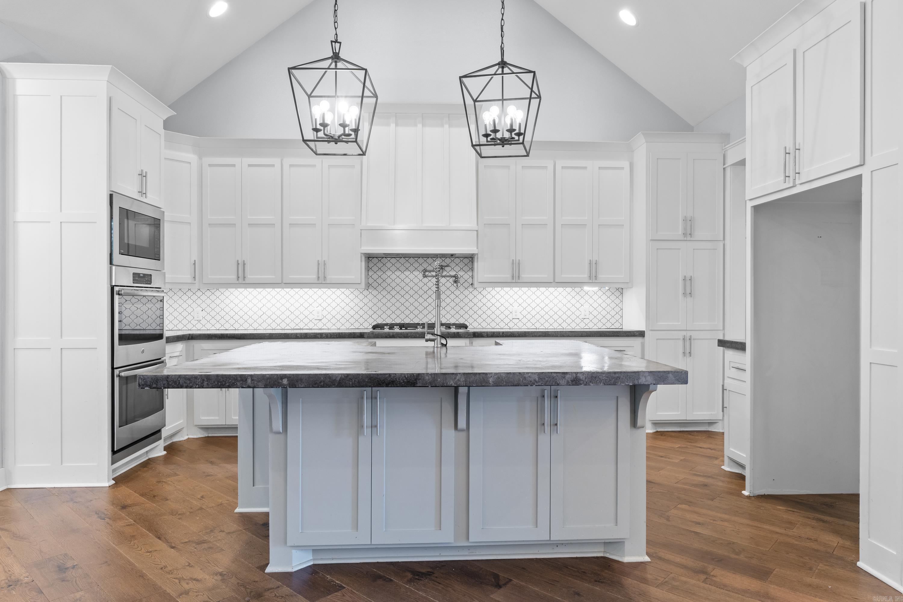5230 Barn Owl  Conway, AR