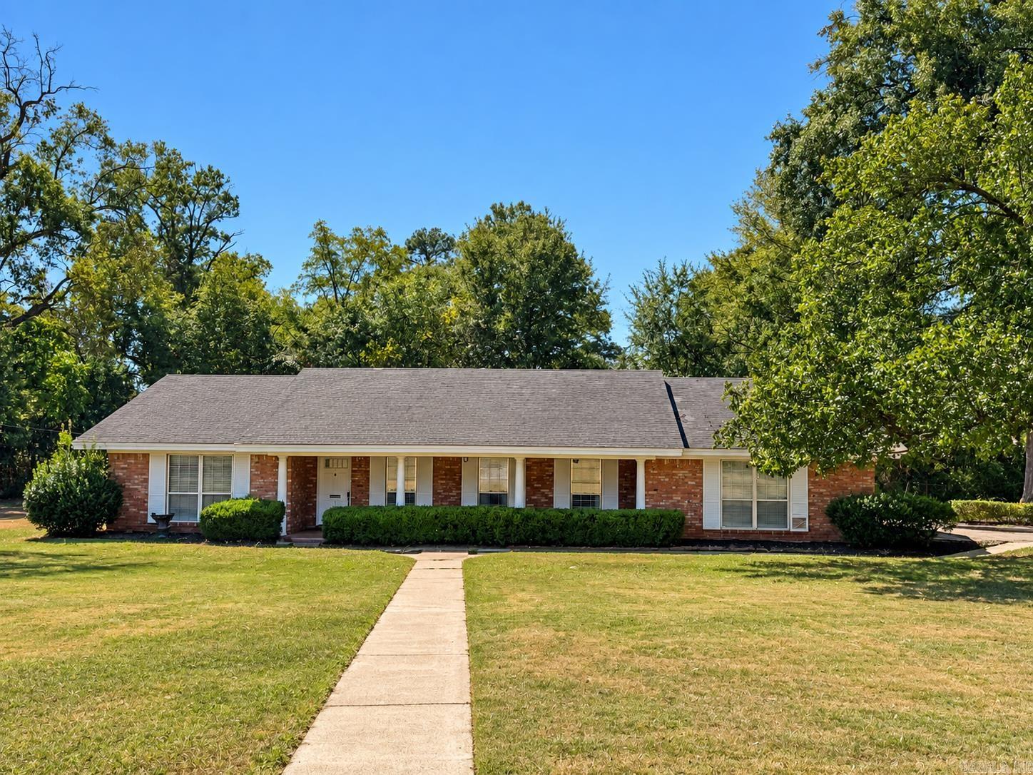 307 W 4th  Fordyce, AR