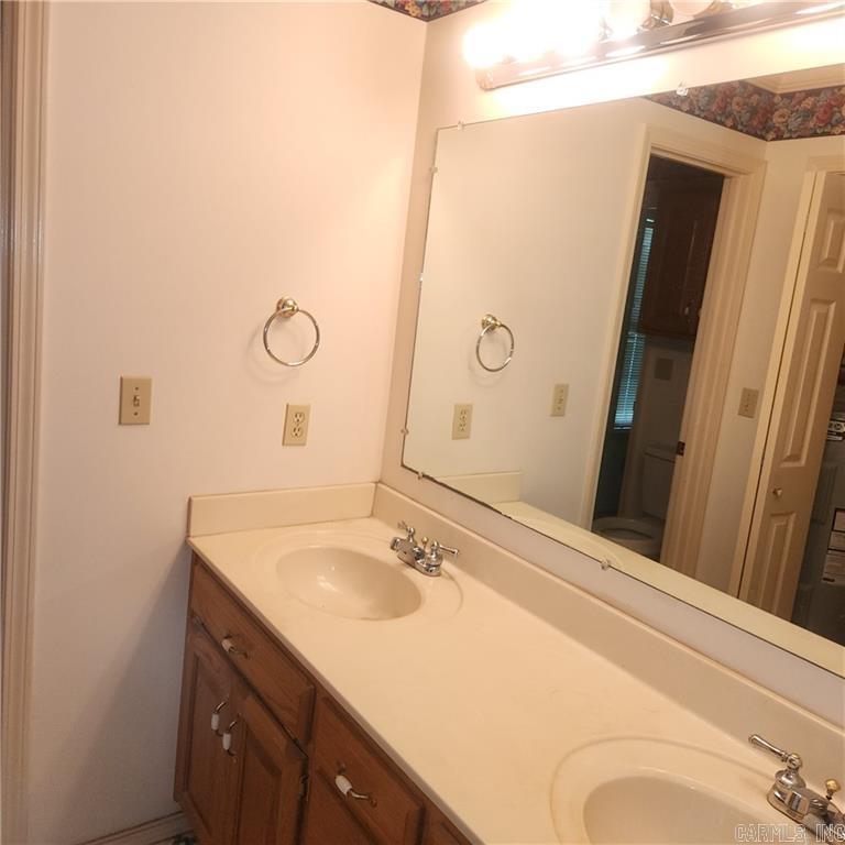 1709 County Road 4451  Clarksville, AR